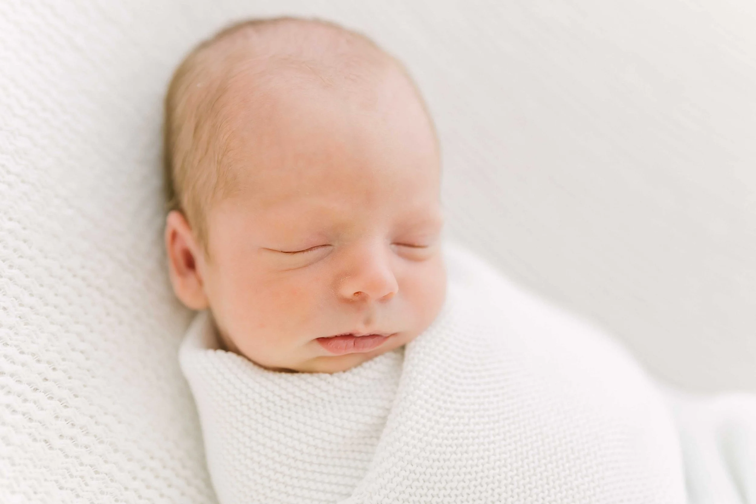 A Star Is Born: A Calm Newborn Photography Session in the Studio