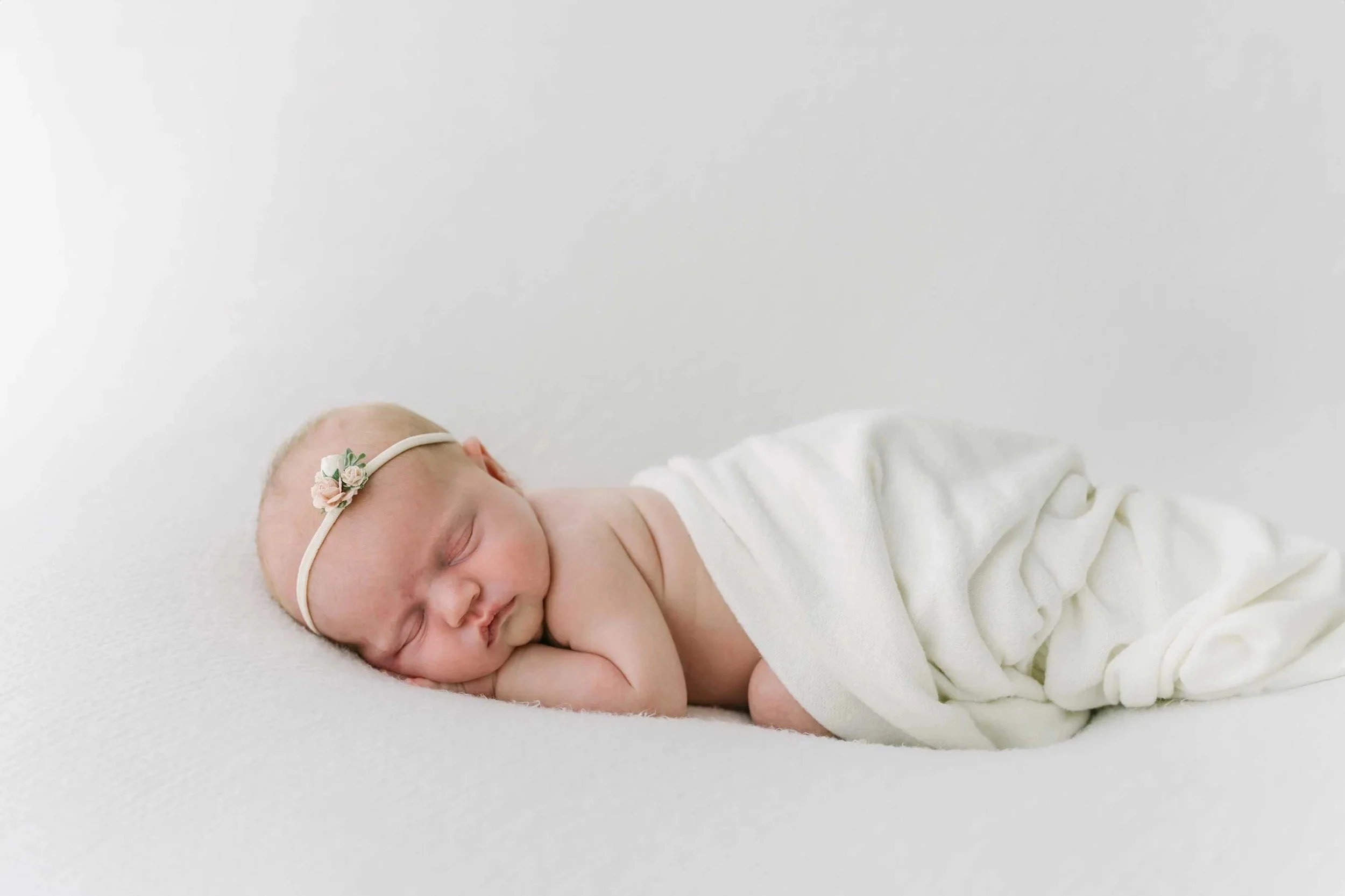 studio-hamilton-newborn-photographer-ontario-reflections2.jpg