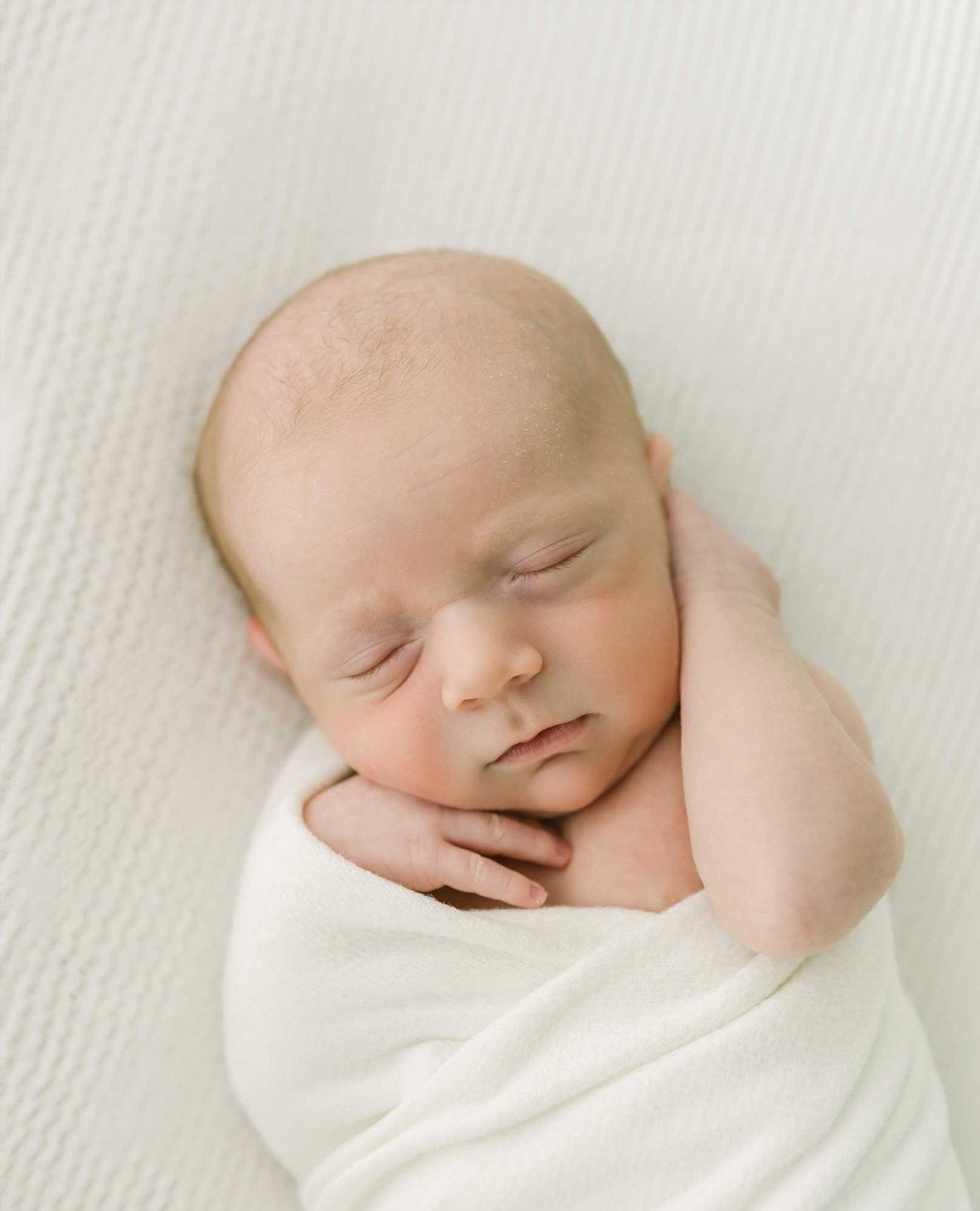 Imagine this.⁠
⁠
Your baby is just seven days old.⁠
⁠
He slept through almost the whole session.⁠
⁠
You cried happy tears twice.⁠
⁠
This is what it's supposed to feel like.⁠
⁠
(Booking for June and July newborns now. Link in bio to get started.)⁠
⁠
#