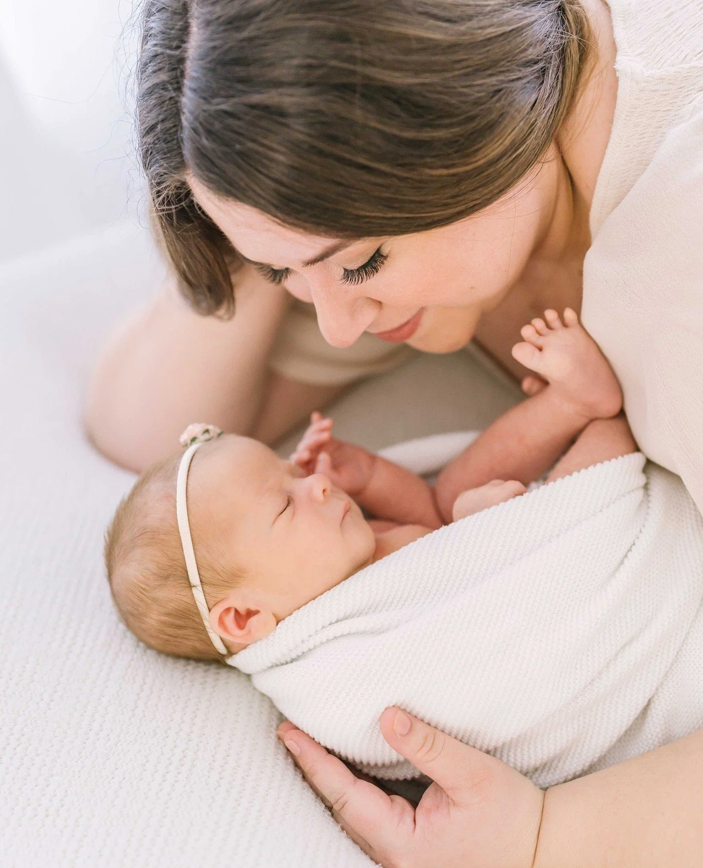 What if for two hours, you had no choice but to slow down?⁠
⁠
No dishes. No to-do list. No trying to catch up on everything. Just you and your baby, in a warm quiet studio, with nowhere else to be.⁠
⁠
Somewhere in the middle of it, most moms stop wor