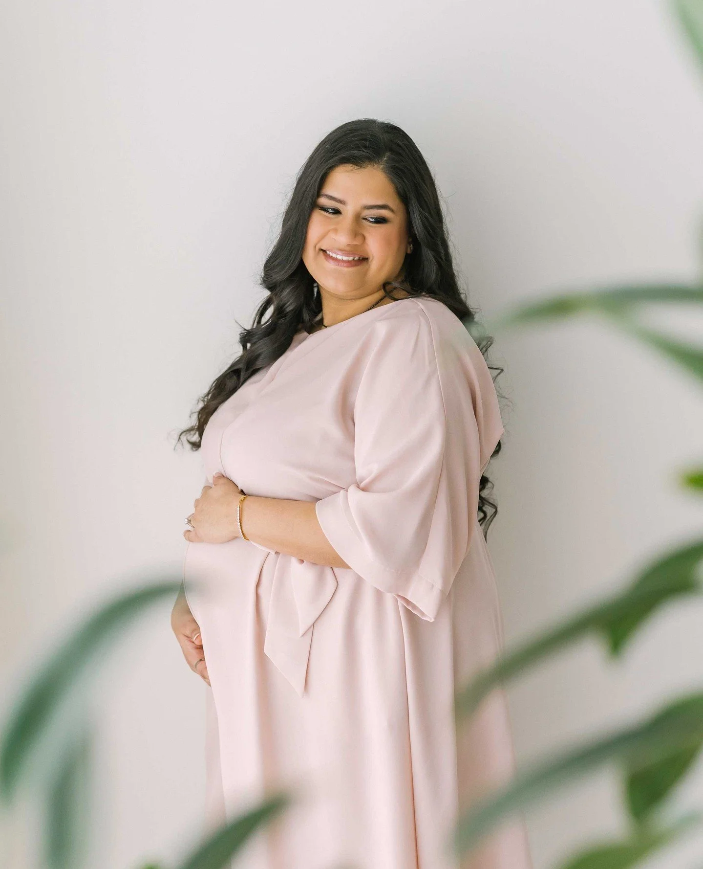 For the mama who isn&rsquo;t sure a maternity session is &ldquo;worth it.&rdquo;	⁠
⁠
Ya, I know maternity sessions can feel a little unnecessary. Like maybe it&rsquo;s an extra step you don&rsquo;t really need.⁠
⁠
But can I tell you what I see every 