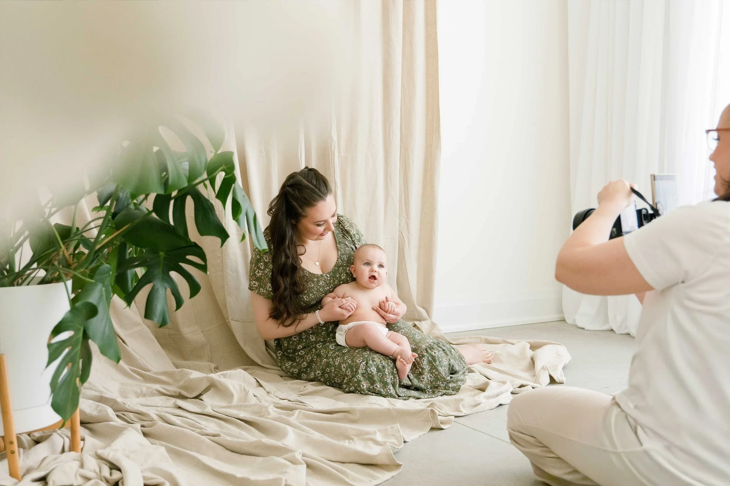 studio newborn photography in niagara region