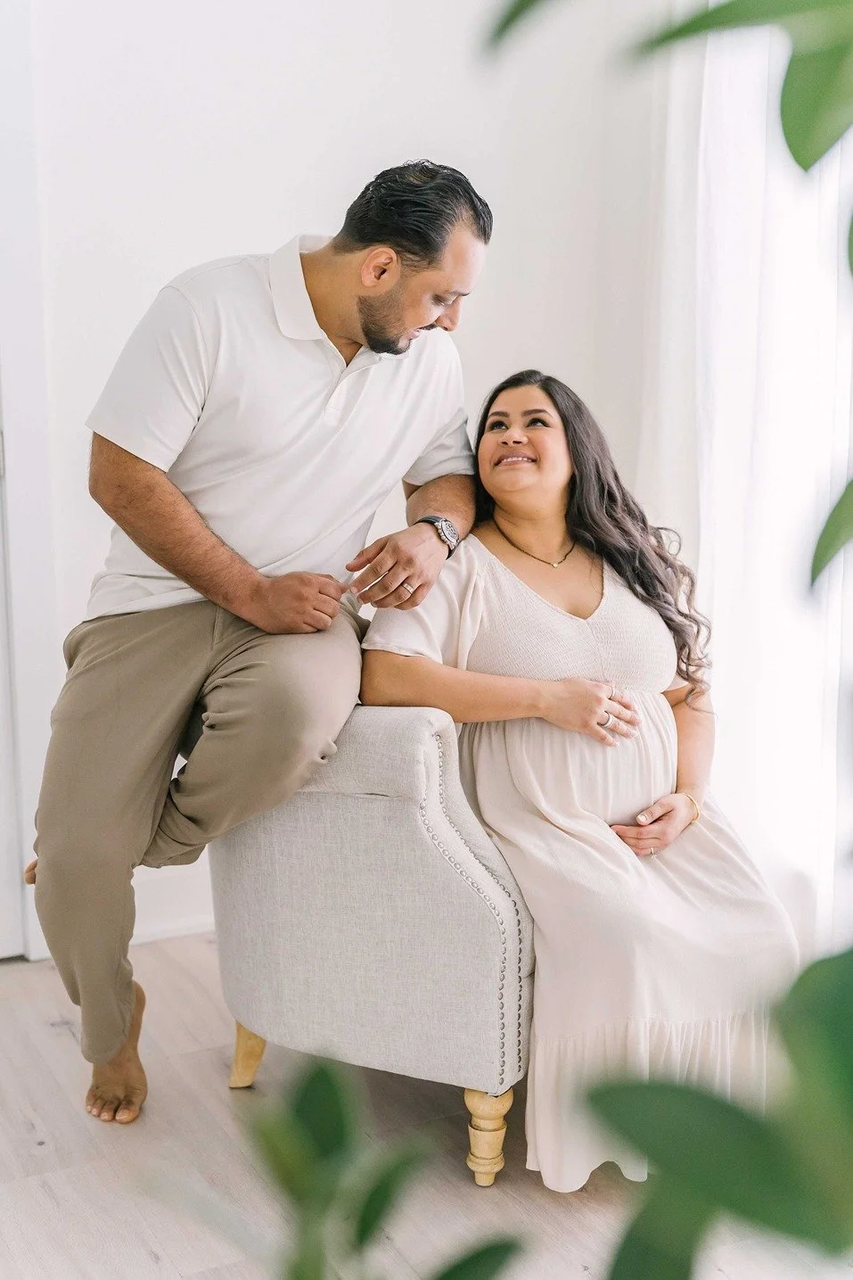 maternity-photoshoot-clothing3.jpg