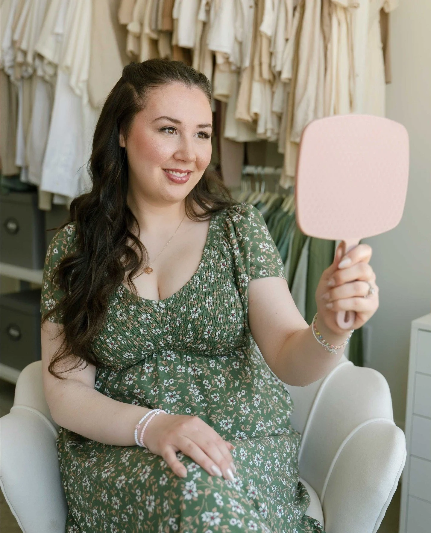 This is what getting taken care of feels like. 🤍⁠
⁠
Hair. Makeup. Confidence. All handled before the camera ever comes out.⁠
⁠
So by the time we start, you're relaxed, you feel like yourself, and you're actually present.⁠
⁠
That's the whole point.⁠
