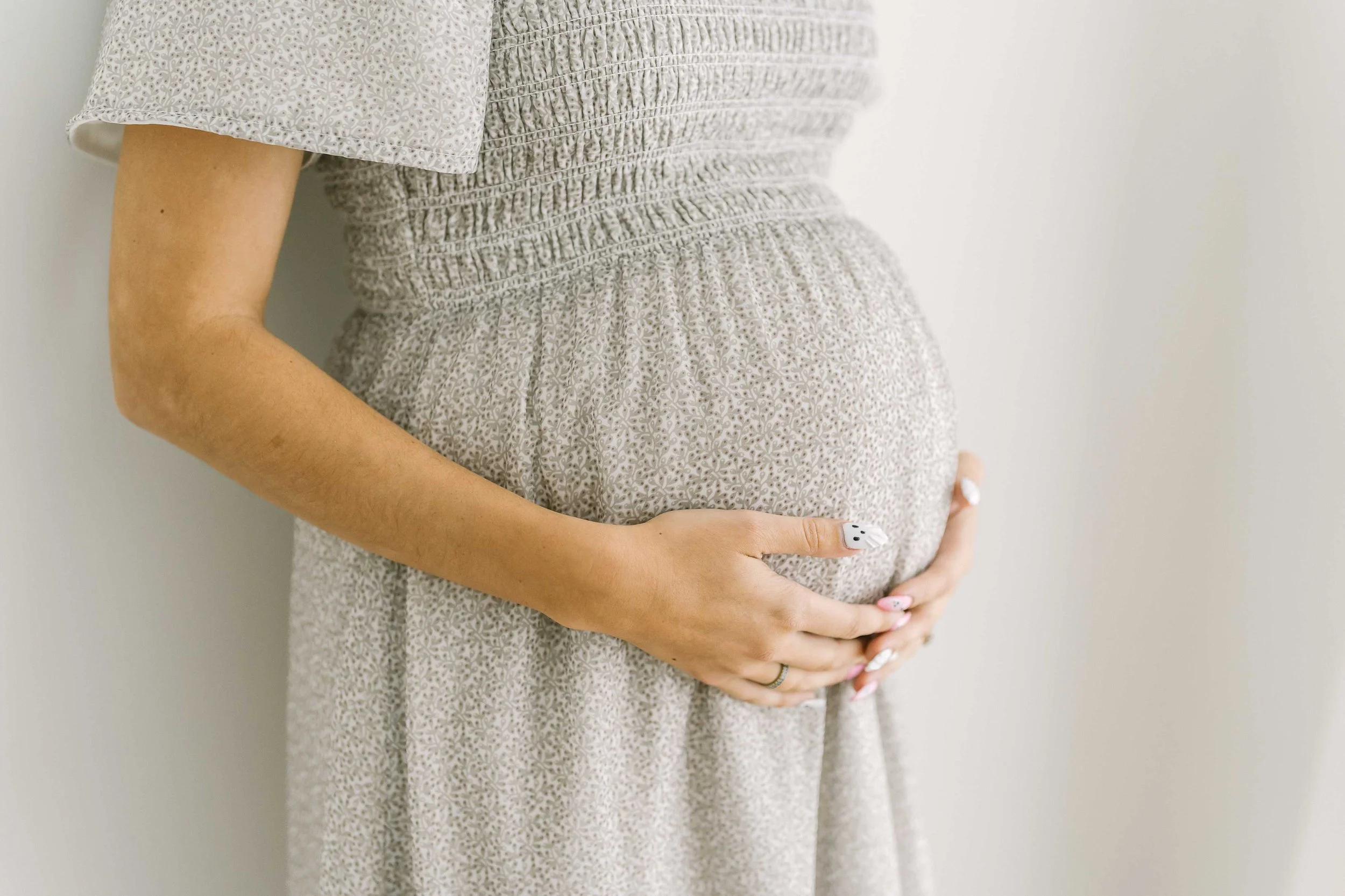 A Calm and Thoughtful Studio Maternity Session in Grimsby.jpg