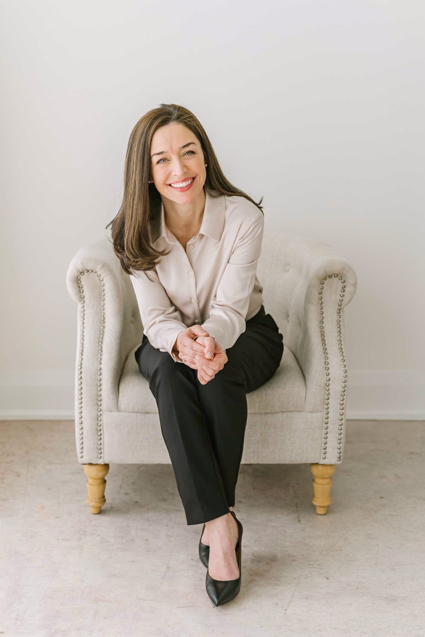 She Means Business Headshots for Women in Niagara and Hamilton