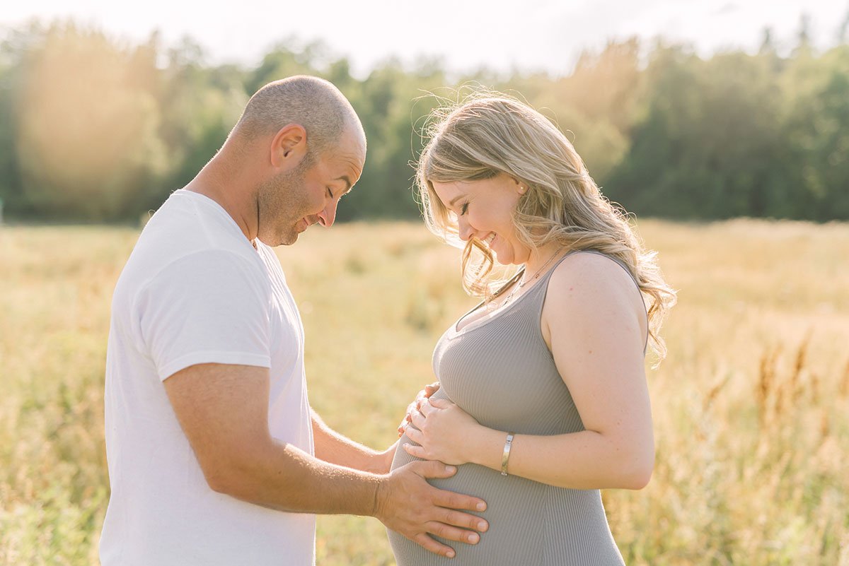 7 Tips to Feel Comfortable for Your Maternity Portrait Session