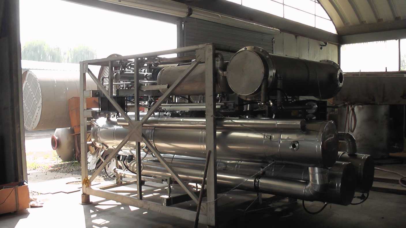 Vobis Fractional Distillation System with Insulation.JPG