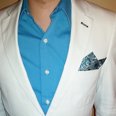 Use a pocket square to dress up a jacket in lieu of a tie