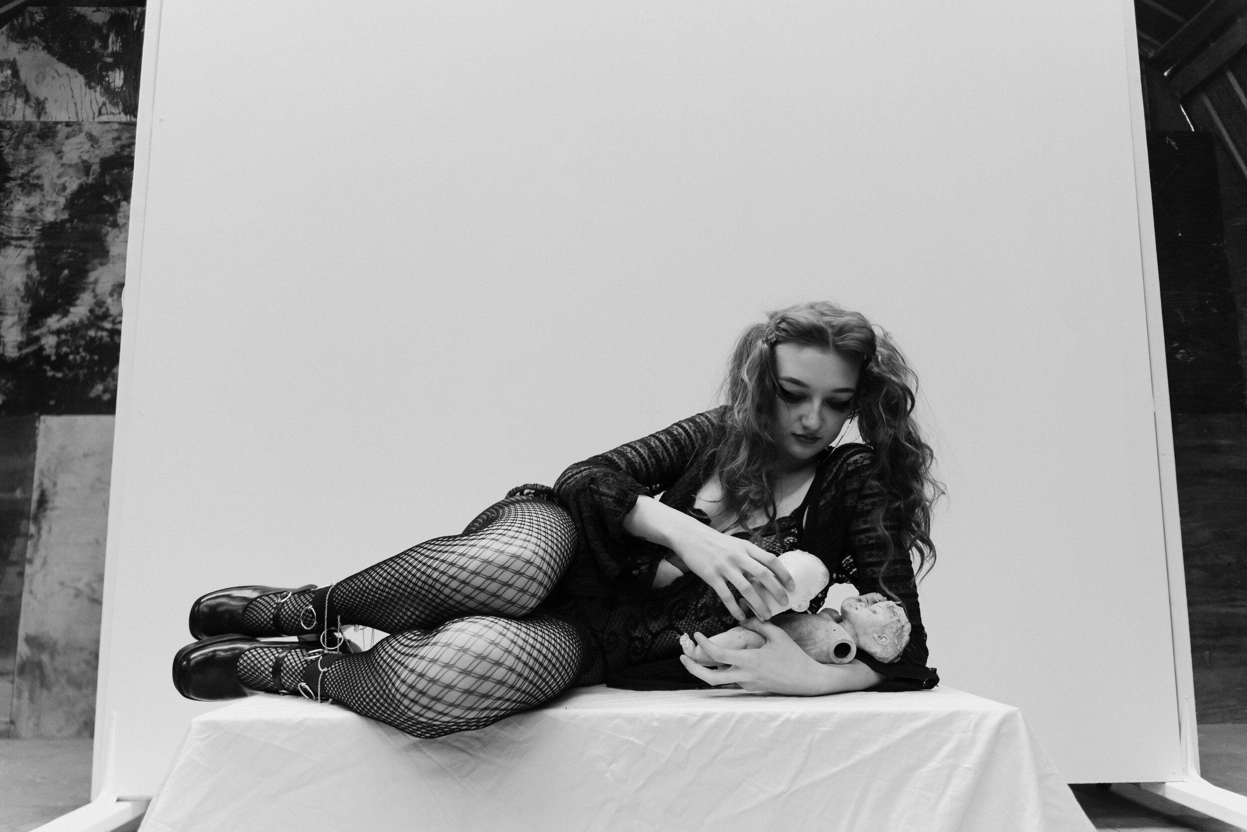 hallespookyboudoirmini_boudoirsession_barnloftstudio_frederickmd_POW2019-7.jpg