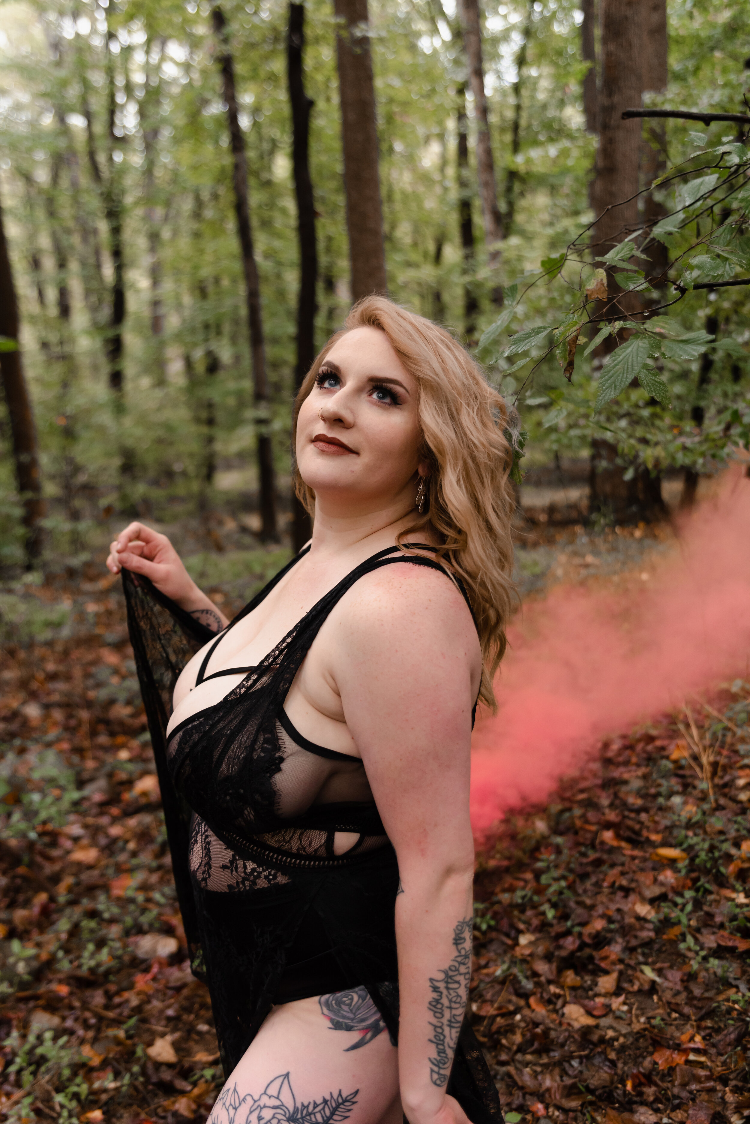 Chelsi&Shelby_SpookyBoudoirPhotographySession_Halloween2019_FrederickMaryland_POW2019-34.jpg