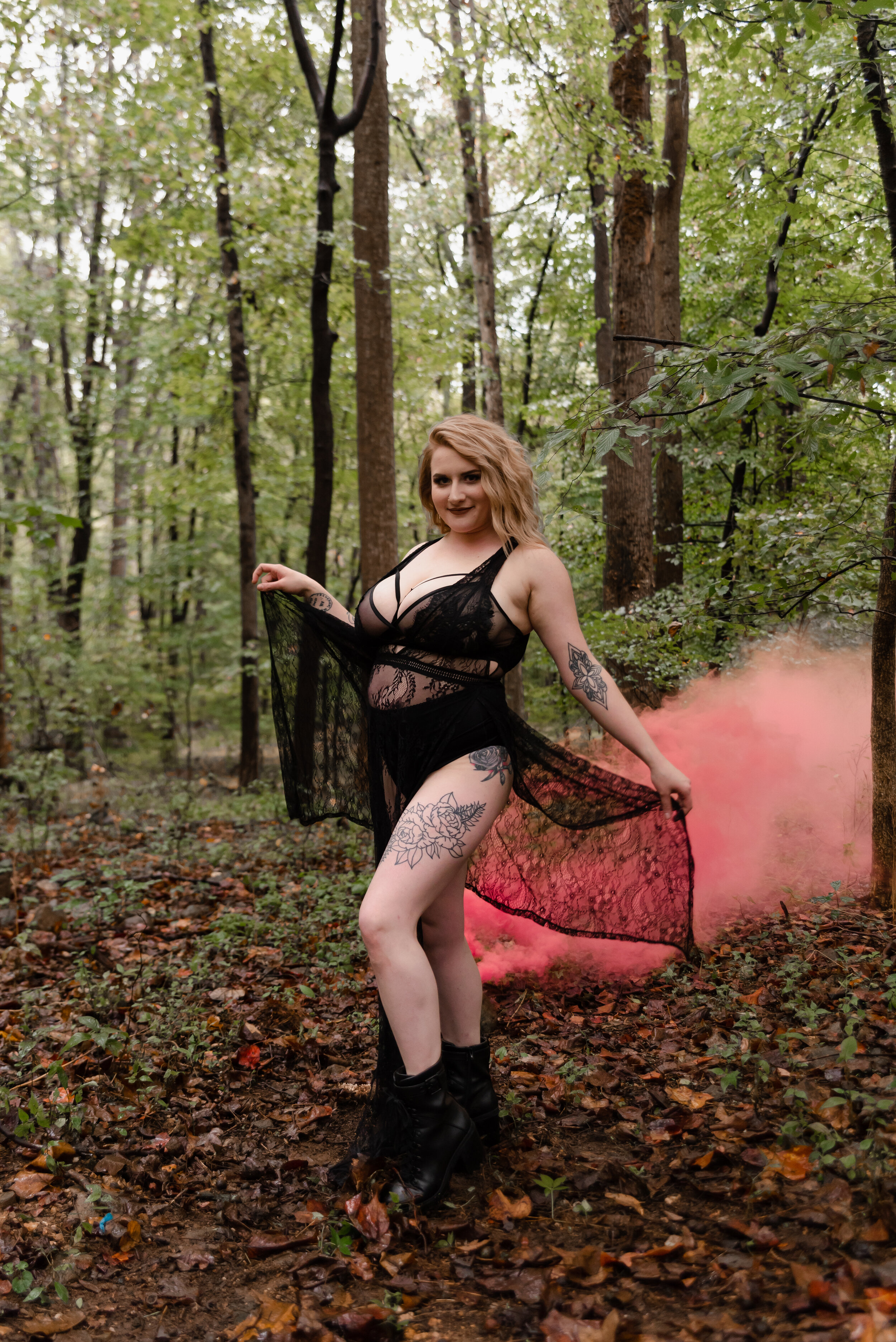 Chelsi&Shelby_SpookyBoudoirPhotographySession_Halloween2019_FrederickMaryland_POW2019-32.jpg