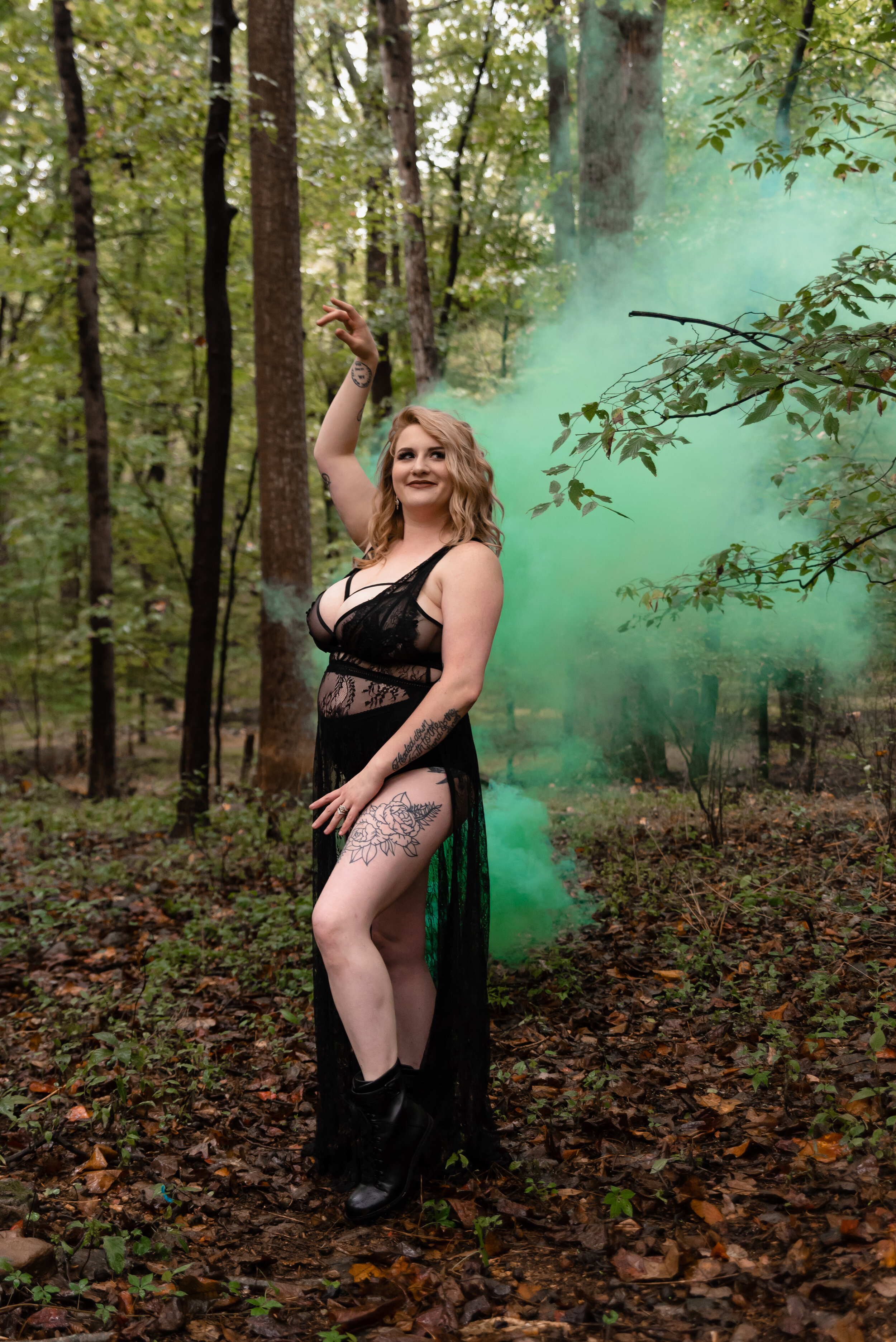 Chelsi&Shelby_SpookyBoudoirPhotographySession_Halloween2019_FrederickMaryland_POW2019-22.jpg