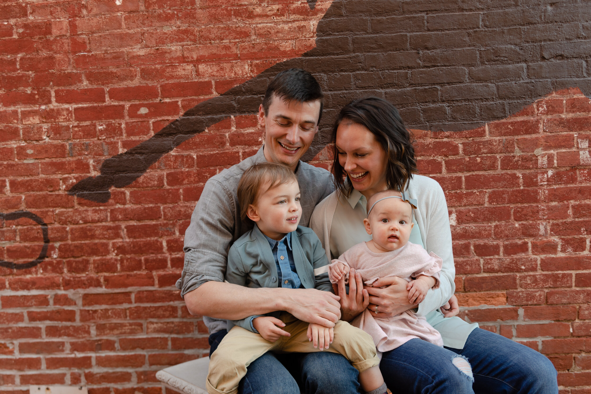 wilsonfamilyportraitsession_downtownchambersburgPA_FrederickMD_POW2019-28.jpg