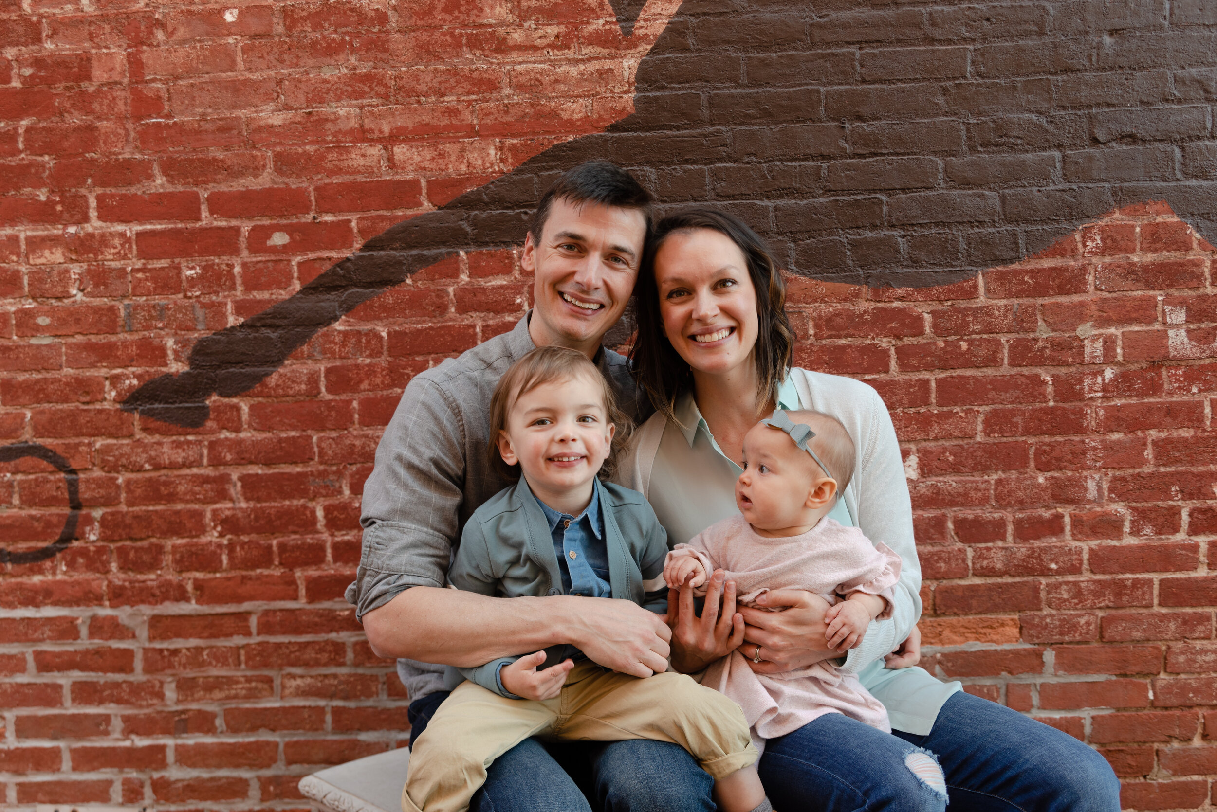 wilsonfamilyportraitsession_downtownchambersburgPA_FrederickMD_POW2019-27.jpg