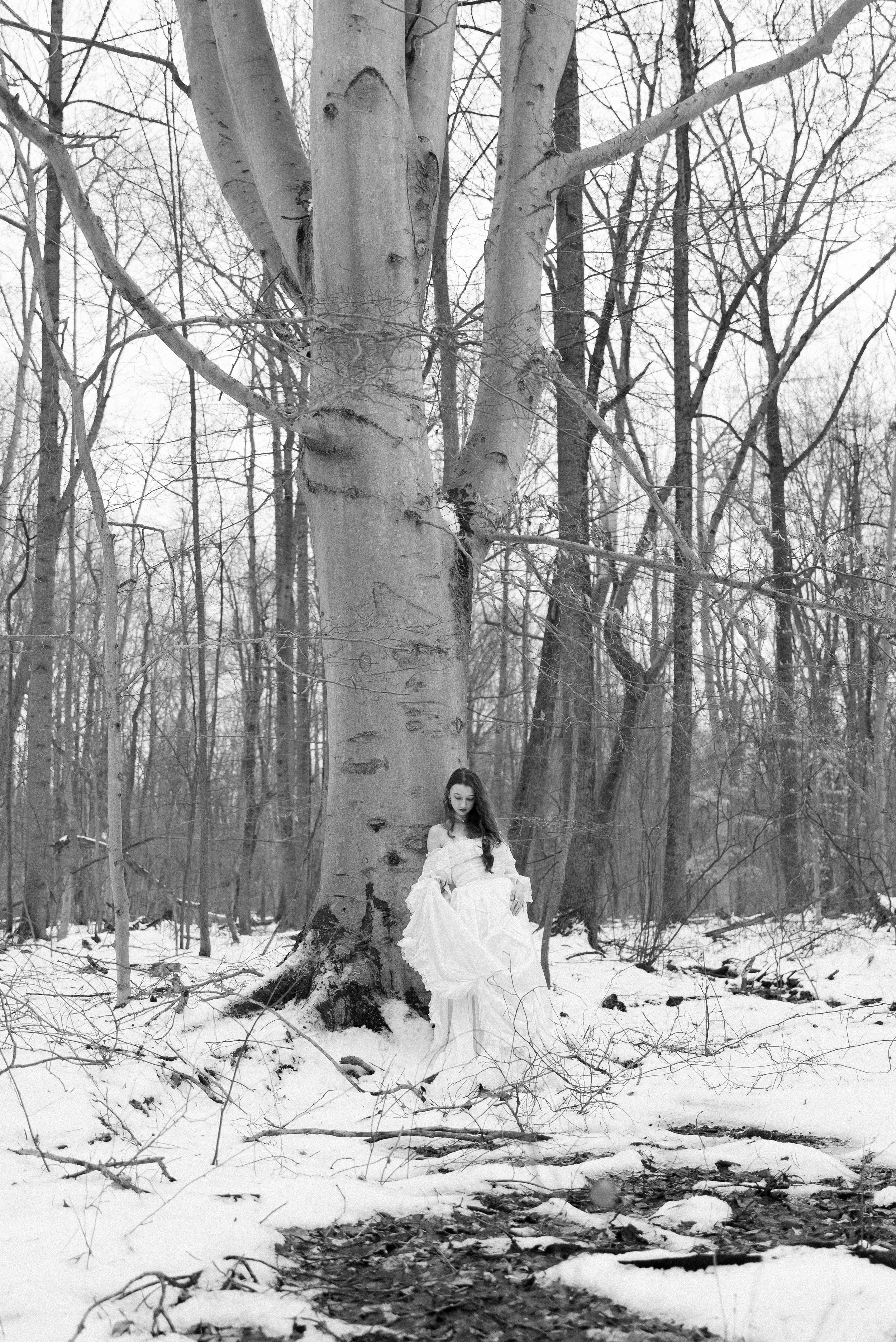 Creative_Portrait_Snow_Portrait_Editorial_Fashion_Halle_Trashhoejunk_Frederick_FrederickCounty_Maryland_PeytonOliviaPhotography_POW2022-56.jpg