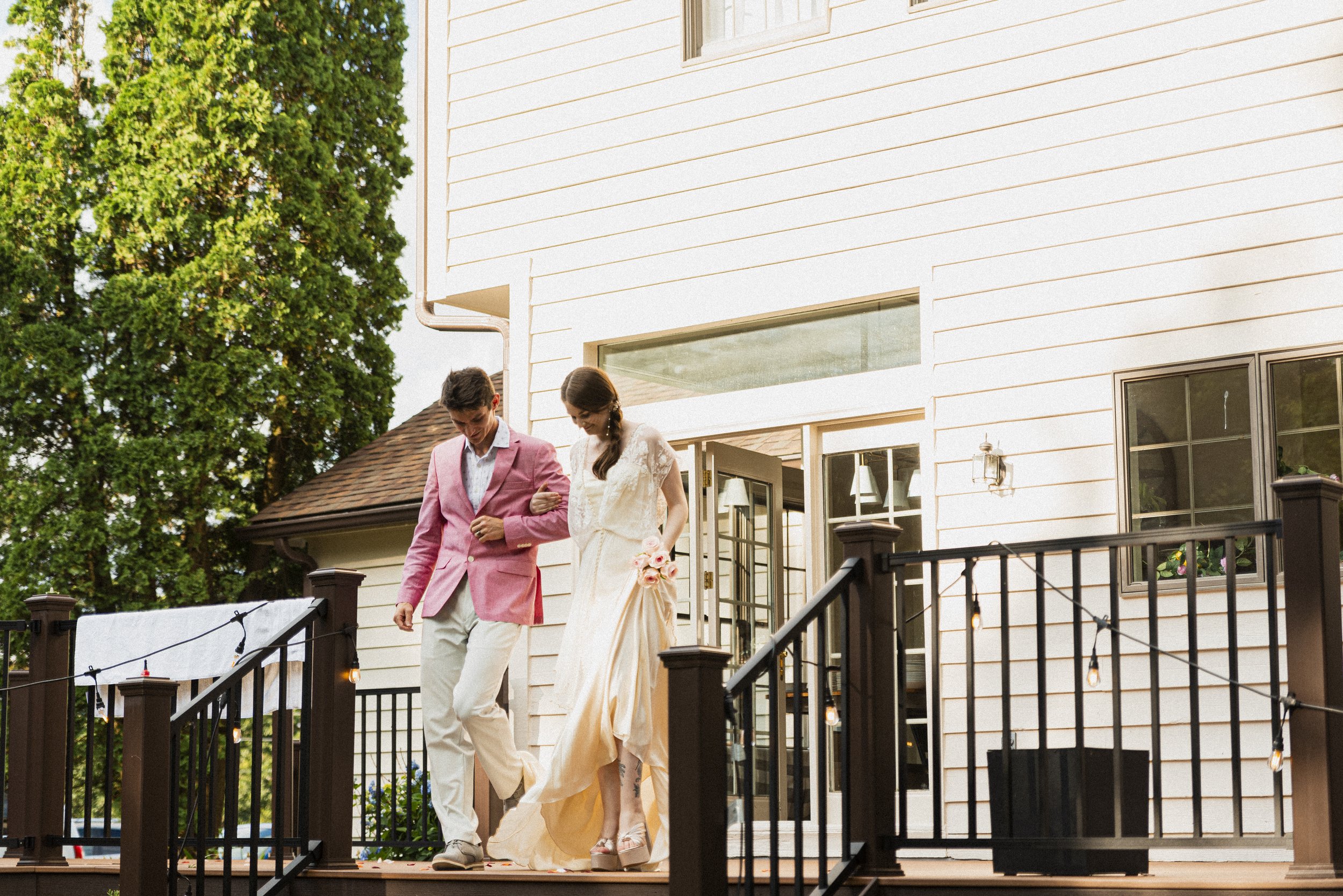 Claire+Zach_Journal_VirginiaWedding_TheHemlockHouse_AirbnbWedding_Maryland_Wedding_Elopement_DMV_Maryland_Hagerstown_Frederick_Maryland_PeytonOliviaPhoto_WeddingPhotography_POW2023-143.jpg