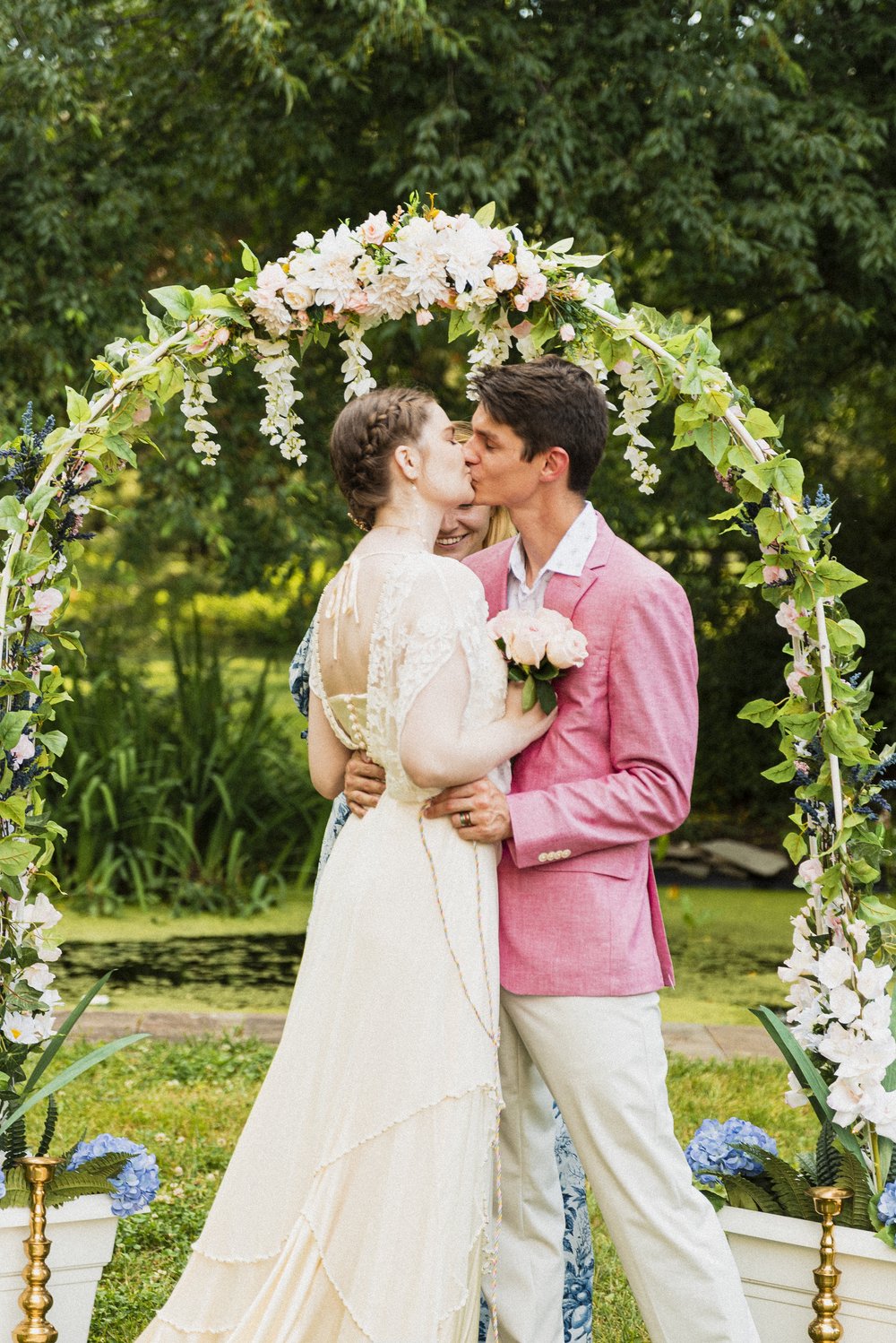 Claire+Zach_Journal_VirginiaWedding_TheHemlockHouse_AirbnbWedding_Maryland_Wedding_Elopement_DMV_Maryland_Hagerstown_Frederick_Maryland_PeytonOliviaPhoto_WeddingPhotography_POW2023-165.jpg