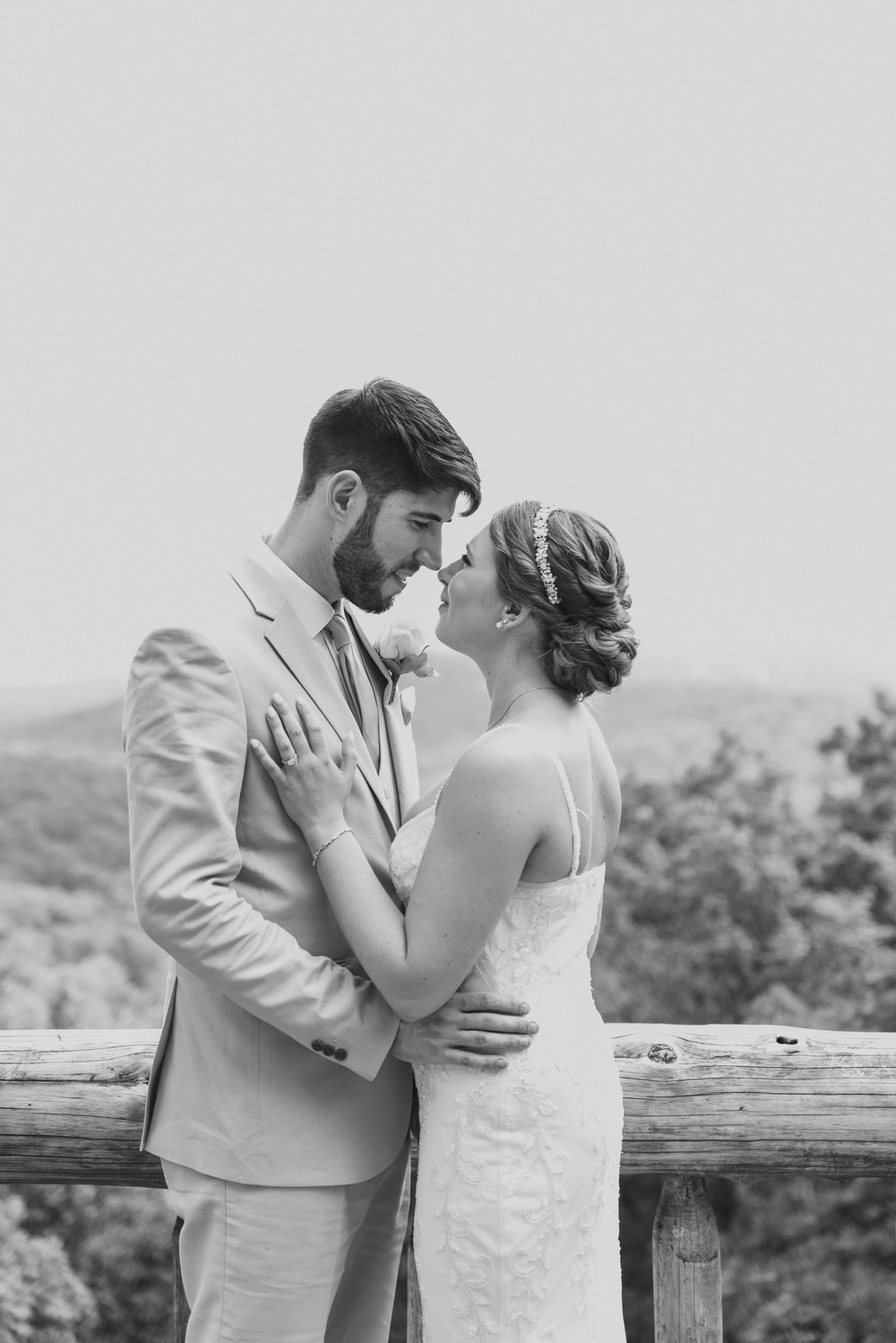 Alyssa+Joe_TheTeaRoom_GambrillStatePark_Maryland_Wedding_Elopement_MircoWedding_July_DMV_Maryland_Hagerstown_Frederick_Maryland_PeytonOliviaPhoto_WeddingPhotography_POW2023-32.jpg