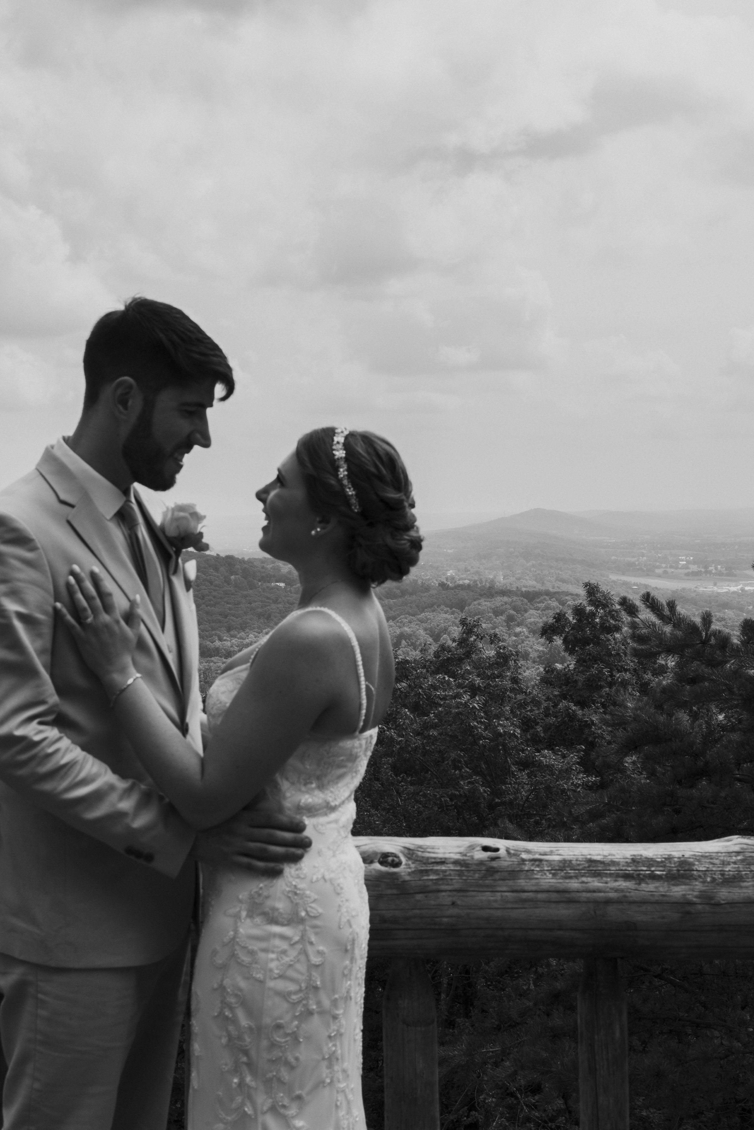 Alyssa+Joe_TheTeaRoom_GambrillStatePark_Maryland_Wedding_Elopement_MircoWedding_July_DMV_Maryland_Hagerstown_Frederick_Maryland_PeytonOliviaPhoto_WeddingPhotography_POW2023-30.jpg