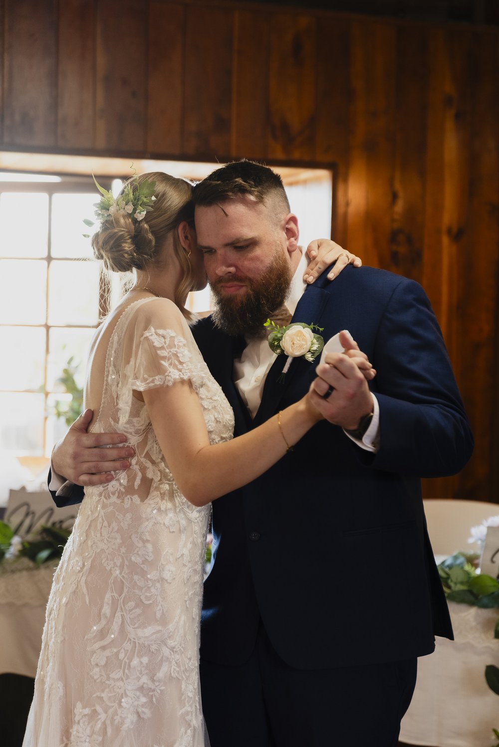 Becca+Pat_September_Wedding_Frederick_Maryland_TheTeaRoom_GambrillStatePark_PeytonOliviaStudios_WeddingPhotography_POW2023-28.jpg