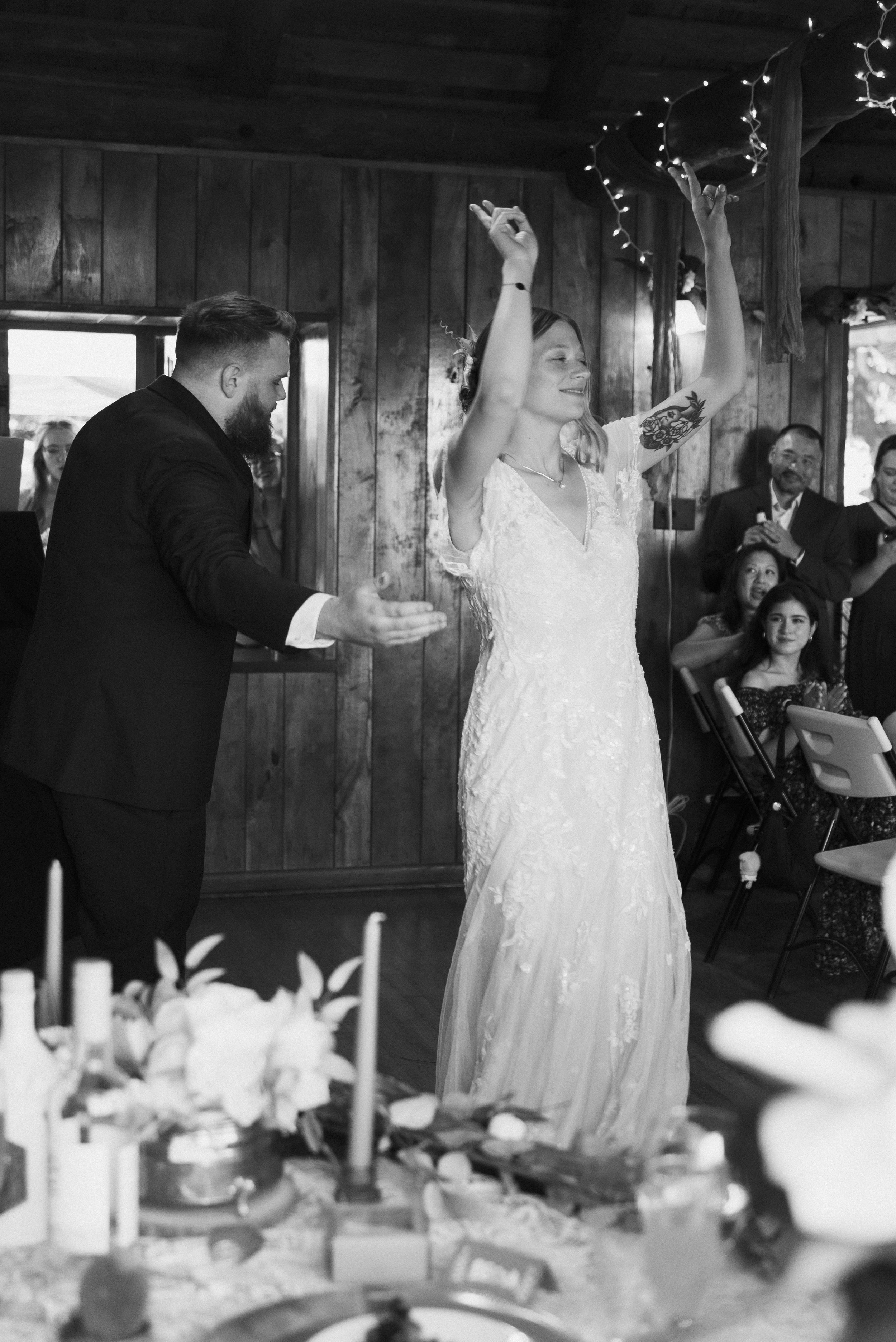 Becca+Pat_September_Wedding_Frederick_Maryland_TheTeaRoom_GambrillStatePark_PeytonOliviaStudios_WeddingPhotography_POW2023-31.jpg