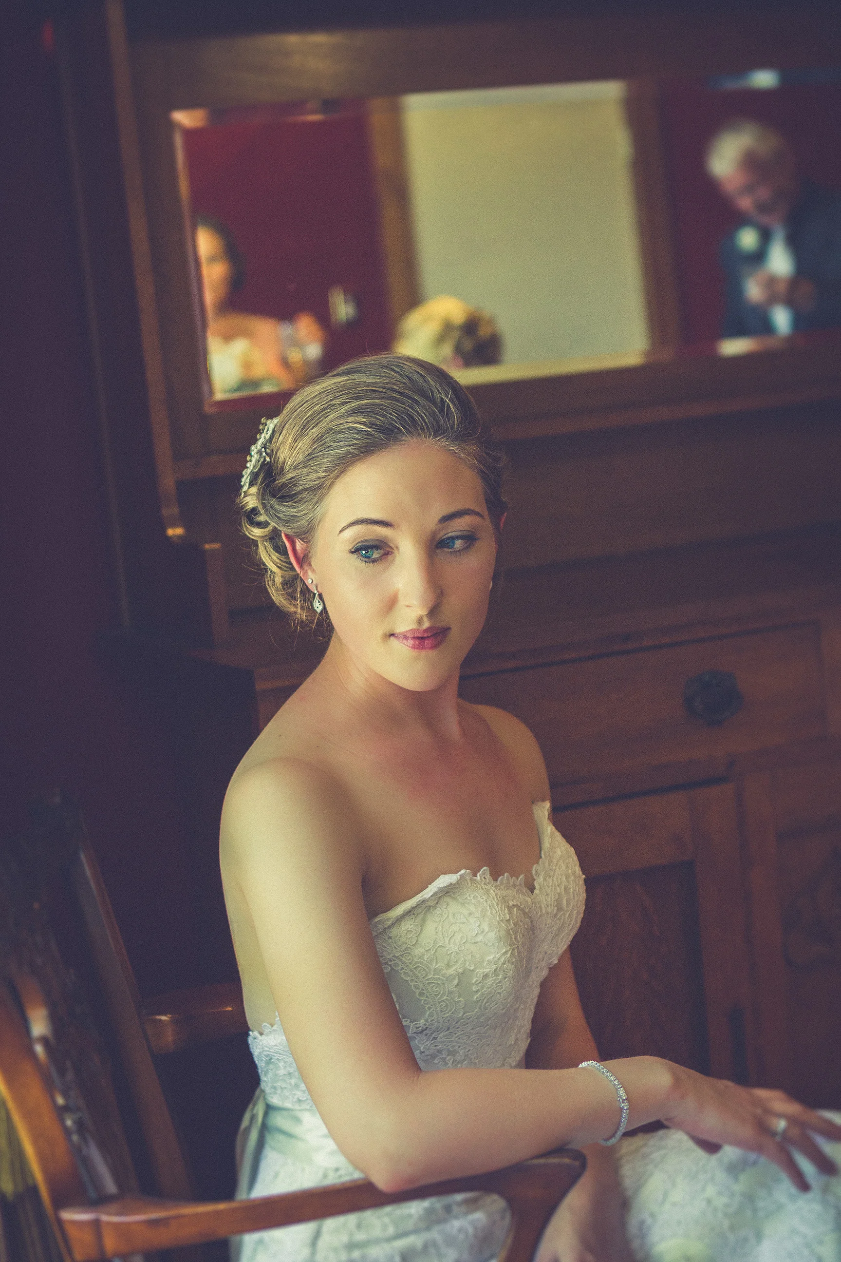 wedding photography with lighting