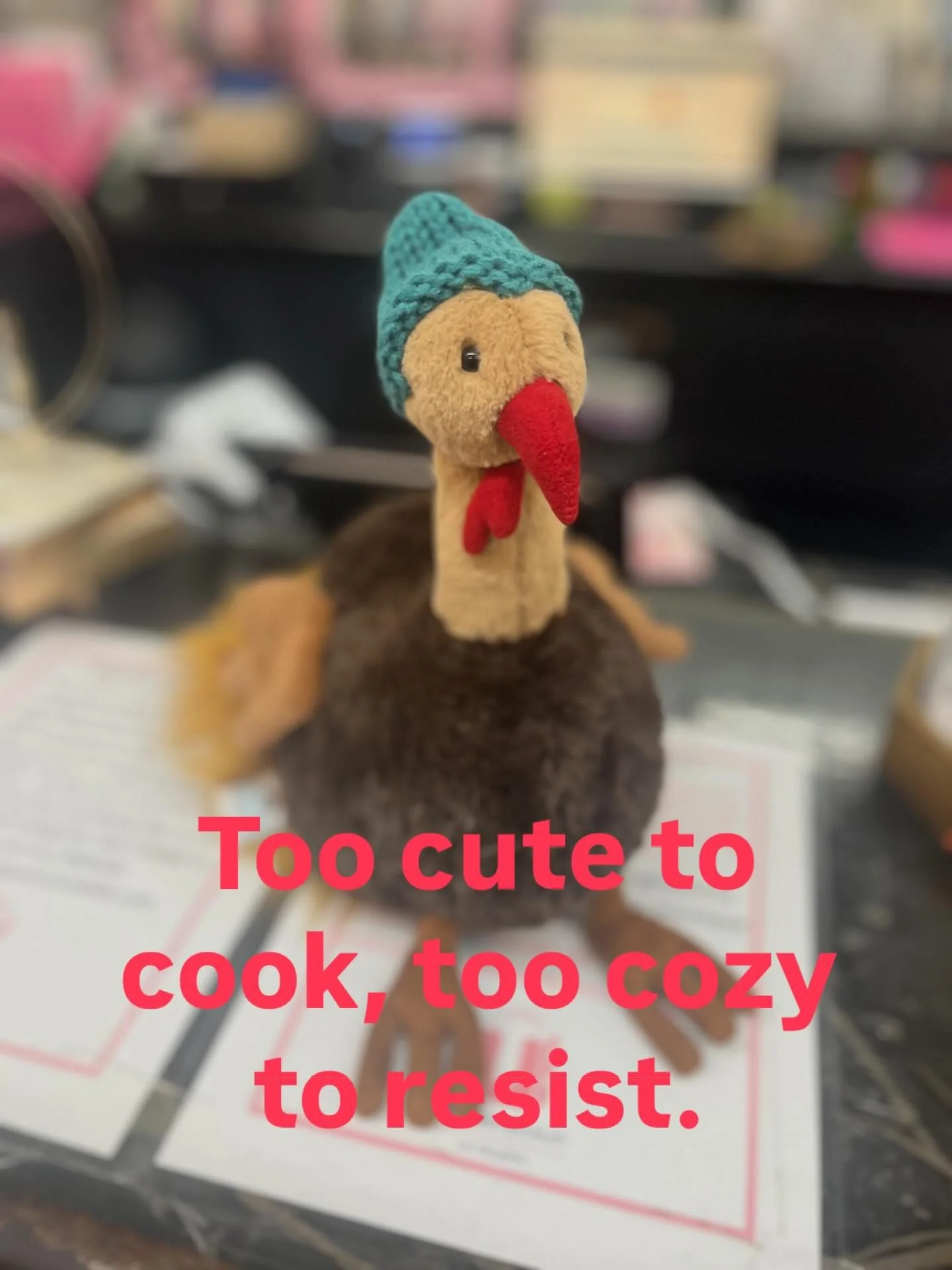 This guy and a few of his JellyCat friends are looking for a home this holiday season🎄