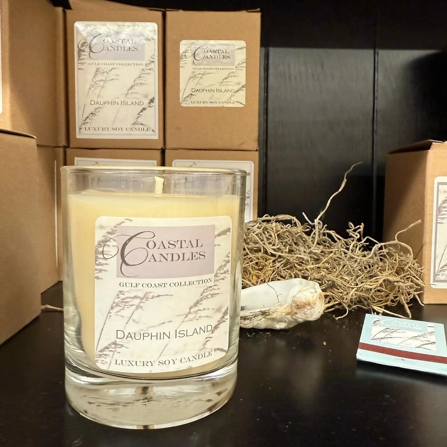#20 of our 30 local vendors is our sweet smelling Coastal Candles ☀️🏝️⛱️🐚🎅🏽

Pop one of these in a stocking or let&rsquo;s wrap it up as a Christmas happy 🎄