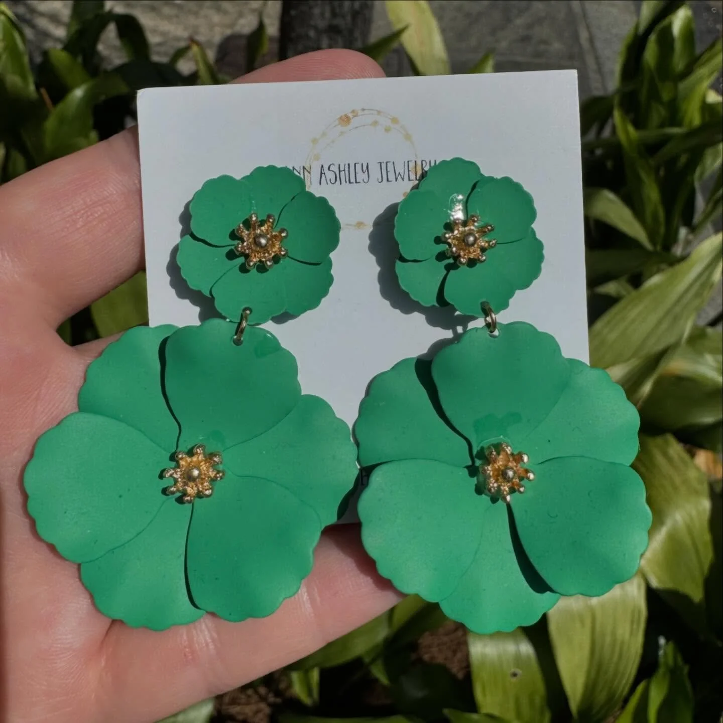 🍀 Feeling lucky with these earrings from @annashleyjewelry 🍀

Come shop with us for all things St. Patty&rsquo;s day!! 🌈✨