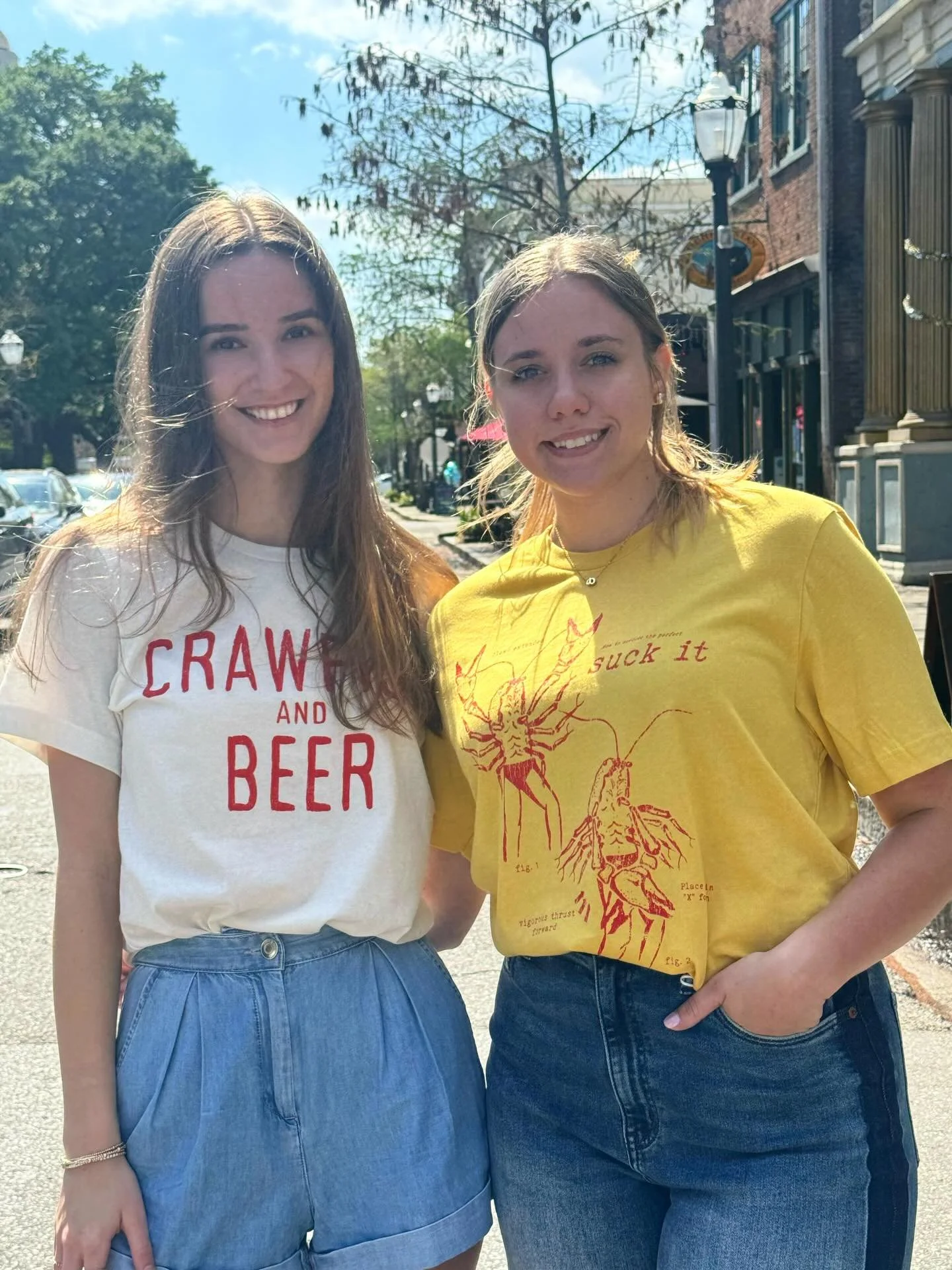 Crawfish &amp; beer, then beer &amp; crawfish&hellip; rinse and repeat 😮&zwj;💨🦞🍻

SUCK IT, IT&rsquo;S CRAWFISH SEASON, BABY!!! 🔥🦞🌽

It&rsquo;s time to get messy and spicy 🌶️ ✨🥵