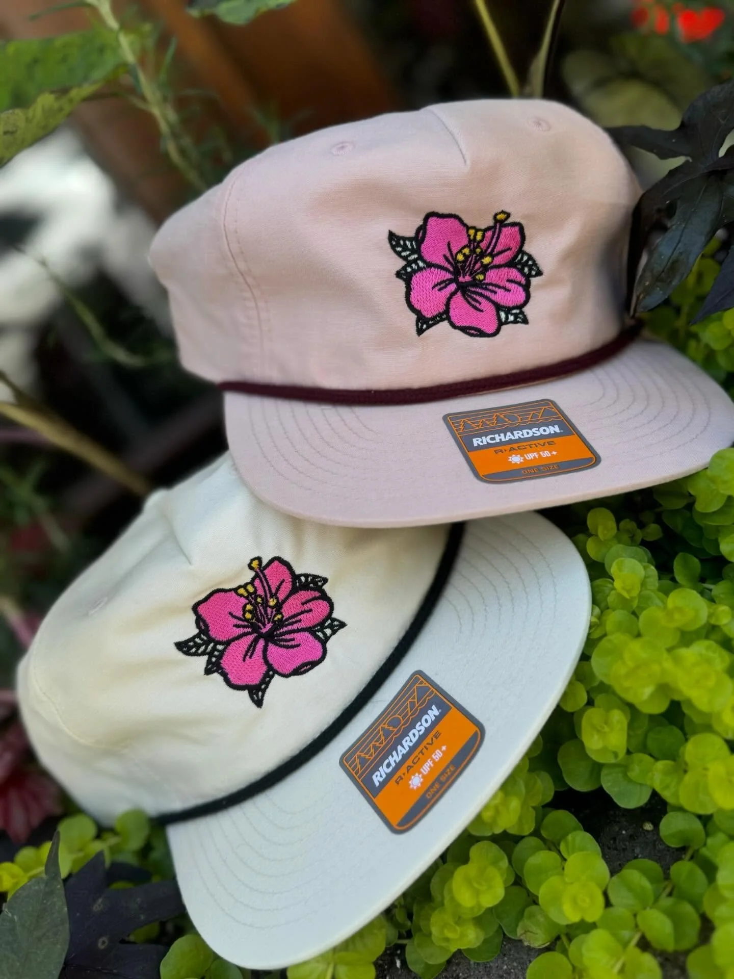 Around here, azalea season never ends 🌿

#azaleacity #mobileal #downtownmobile #azaleatrail #dauphinstreet