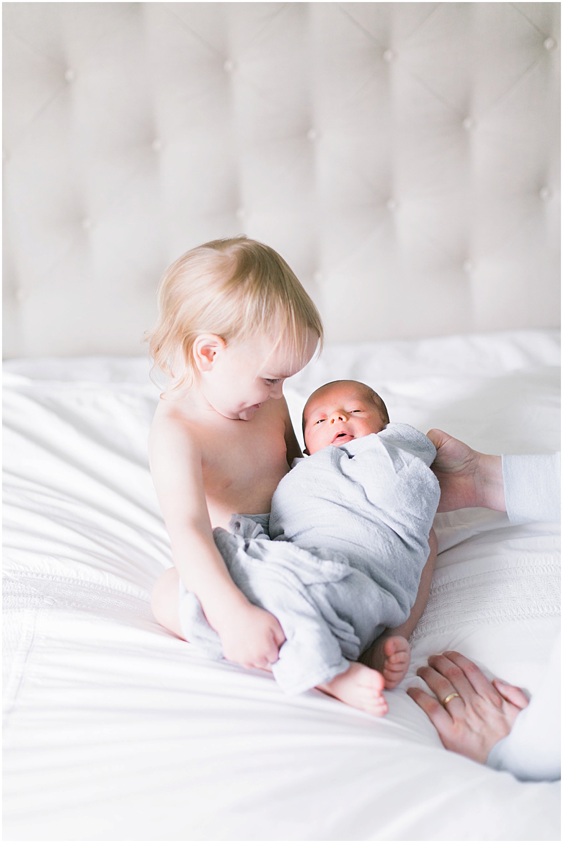 Olivia Leigh Photography | Oregon Lifestyle Family Photographer | Oregon Family Photography | Medford Oregon Newborn Photographer | Baby Photography