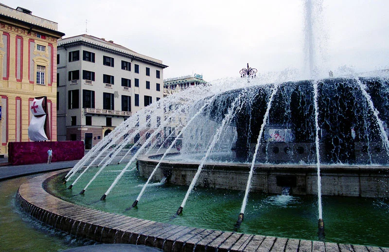 Gaetano Pesce, Mimmo Rotella, Matteo Berti 02987.jpg