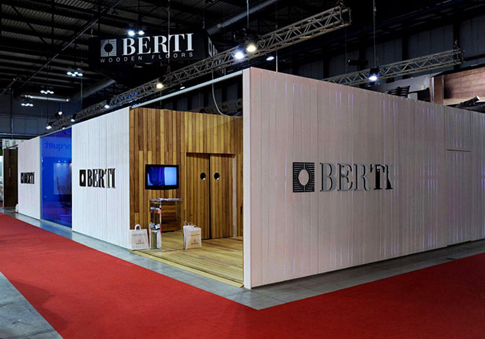 Matteo_Berti_stand_0903. .jpg