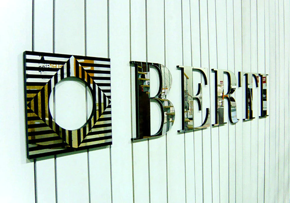 Matteo_Berti_stand_0901. .jpg