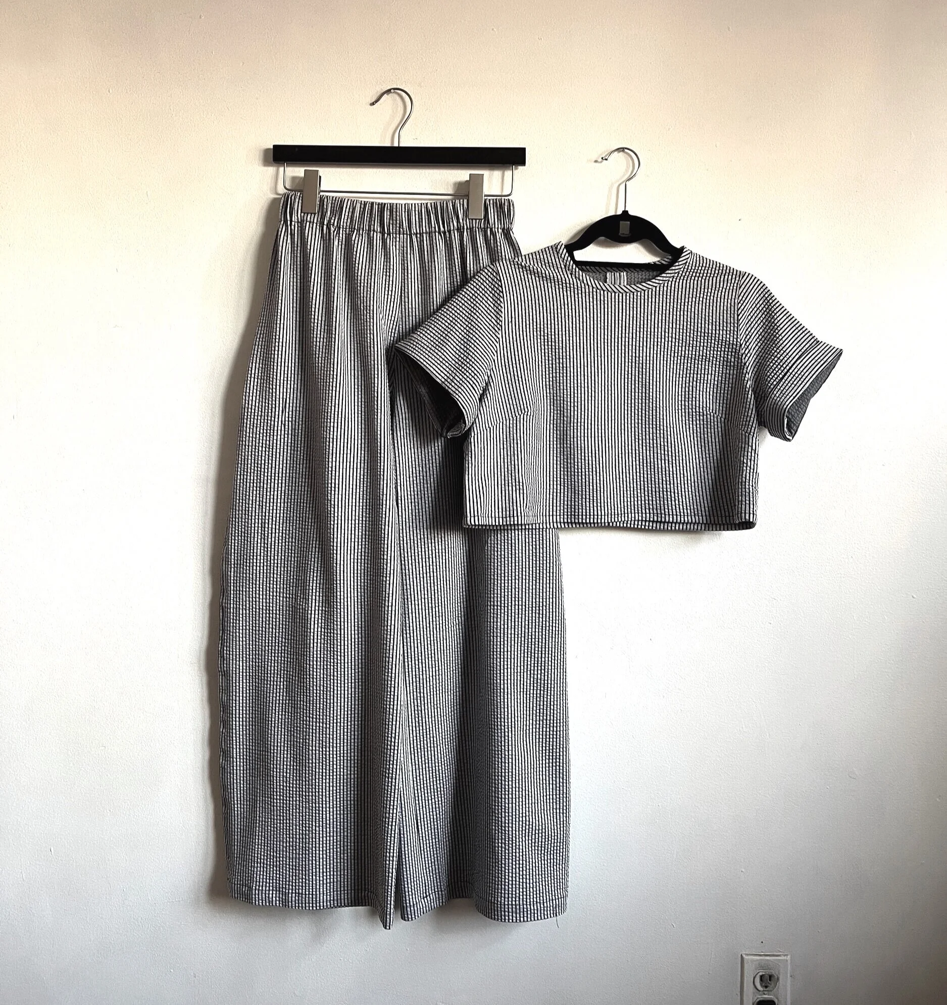 FCF9DBE3-2CCA-4C0B-A7C0-8826B74918FA