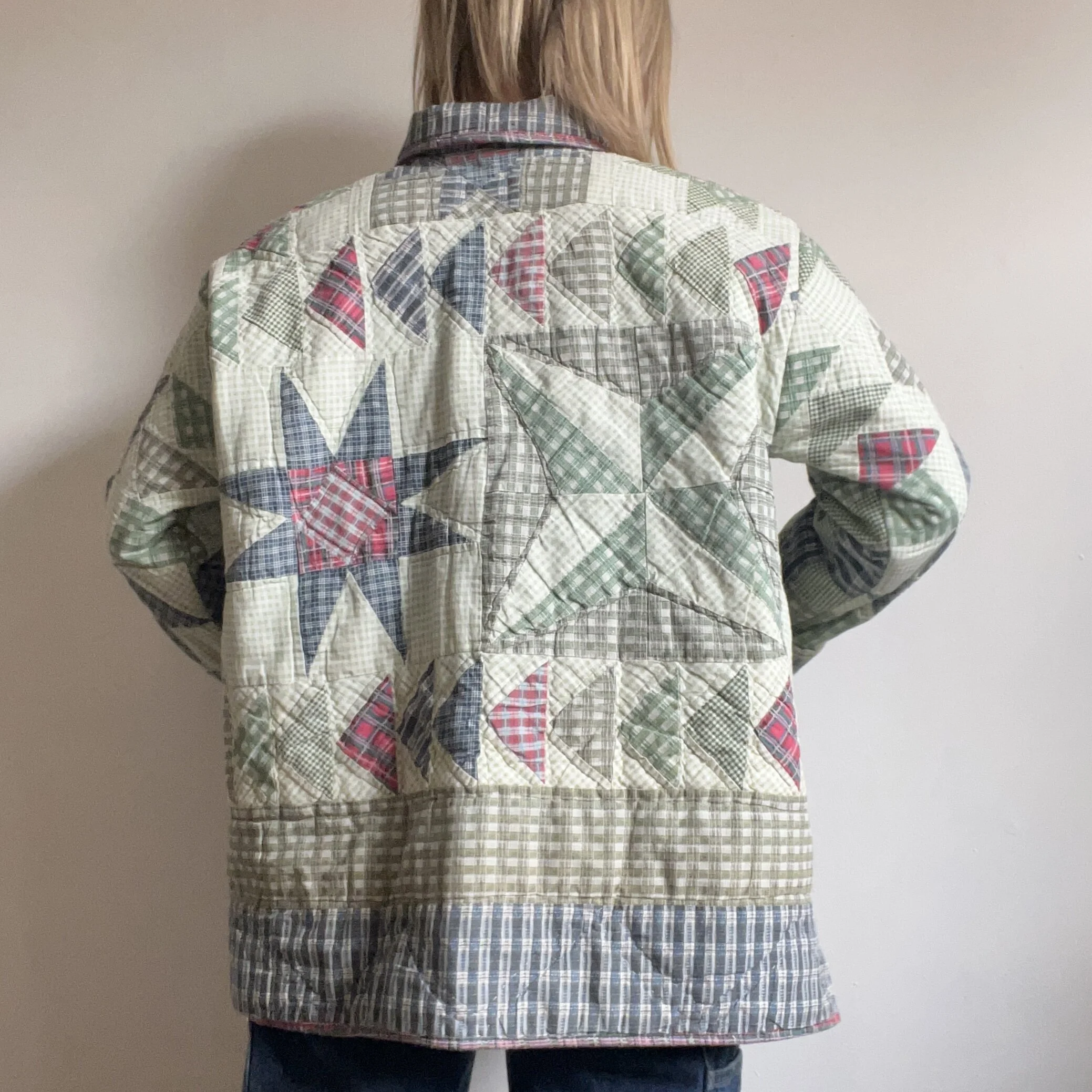 7A903536-7A4C-4E81-B6D7-572E94882CB7