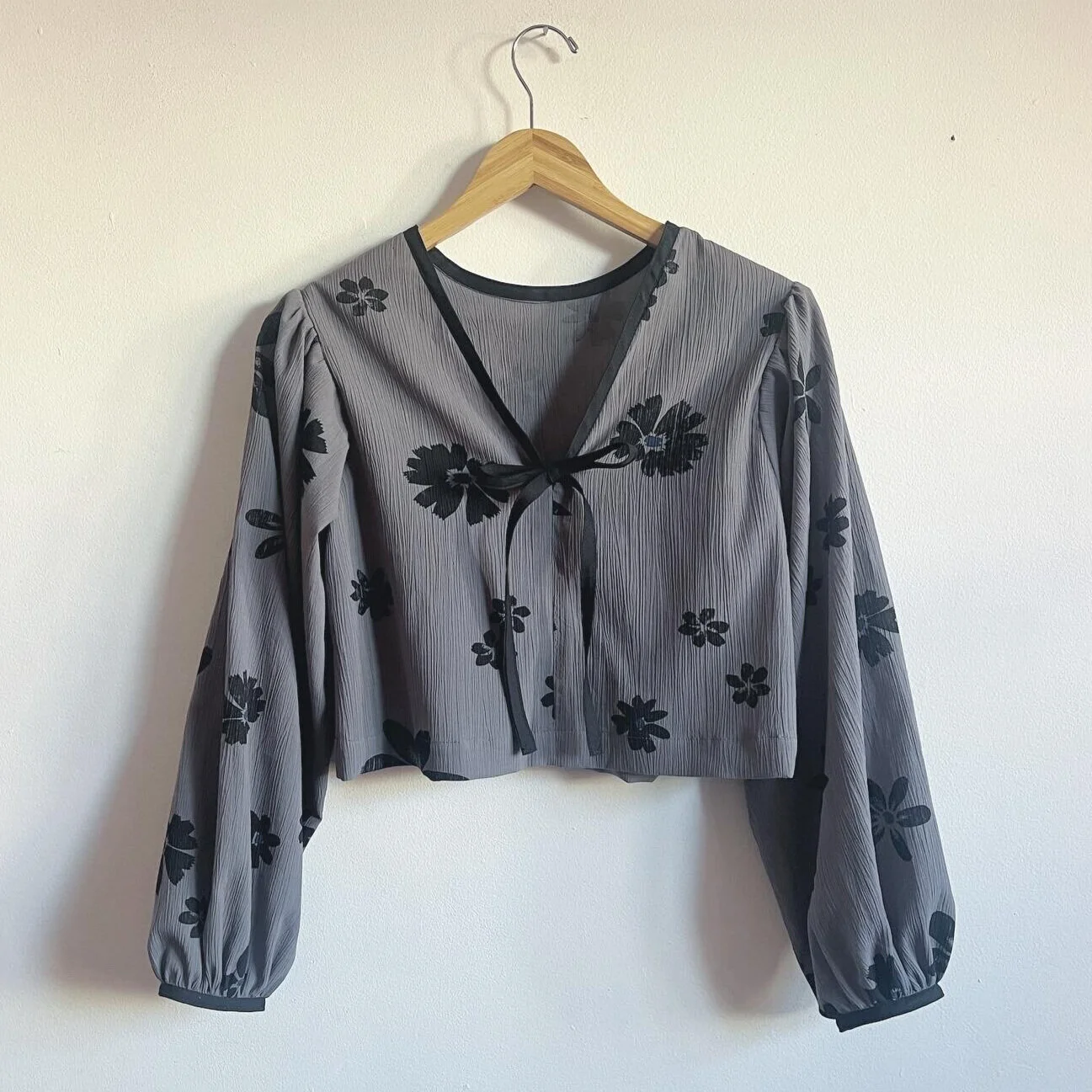 B0B003E7-E944-4EB6-8F40-794D9C00F29C