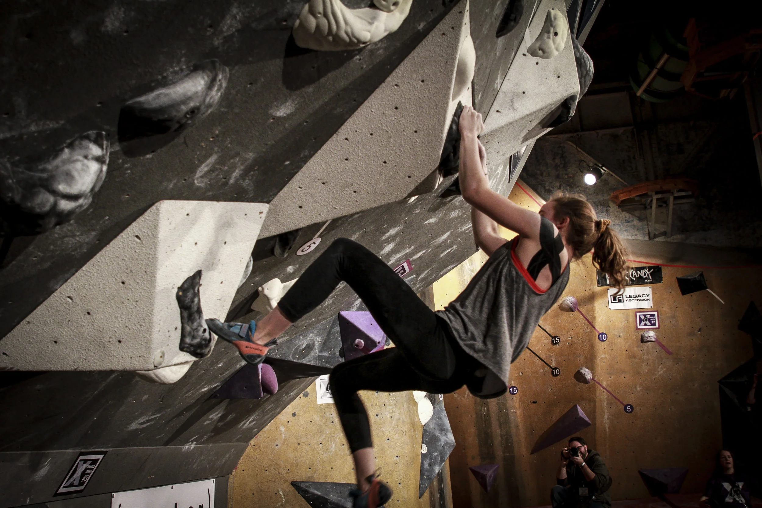 Darkhorse_Climbing_Series_X_521.jpg