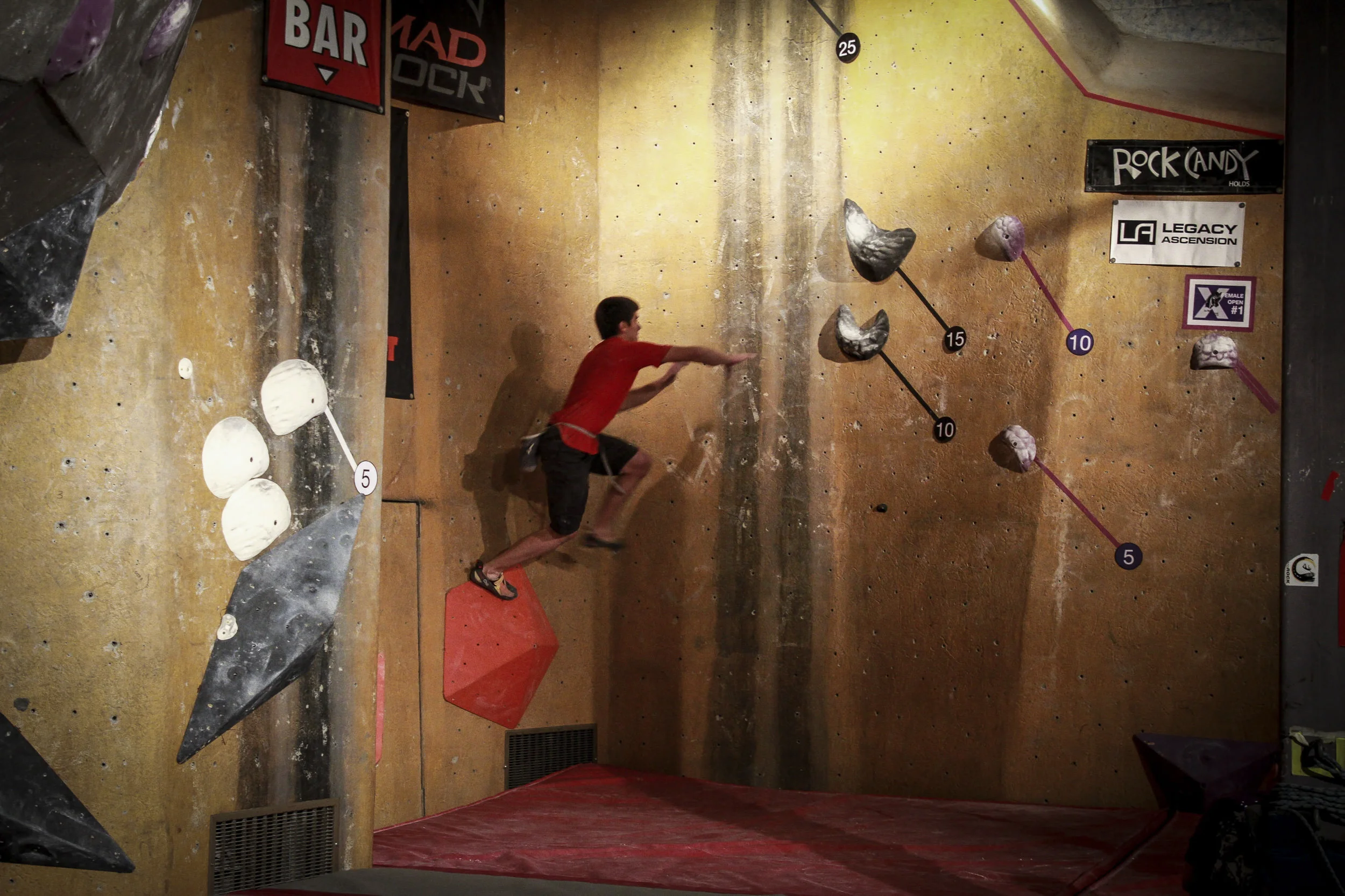 Darkhorse_Climbing_Series_X_557.jpg