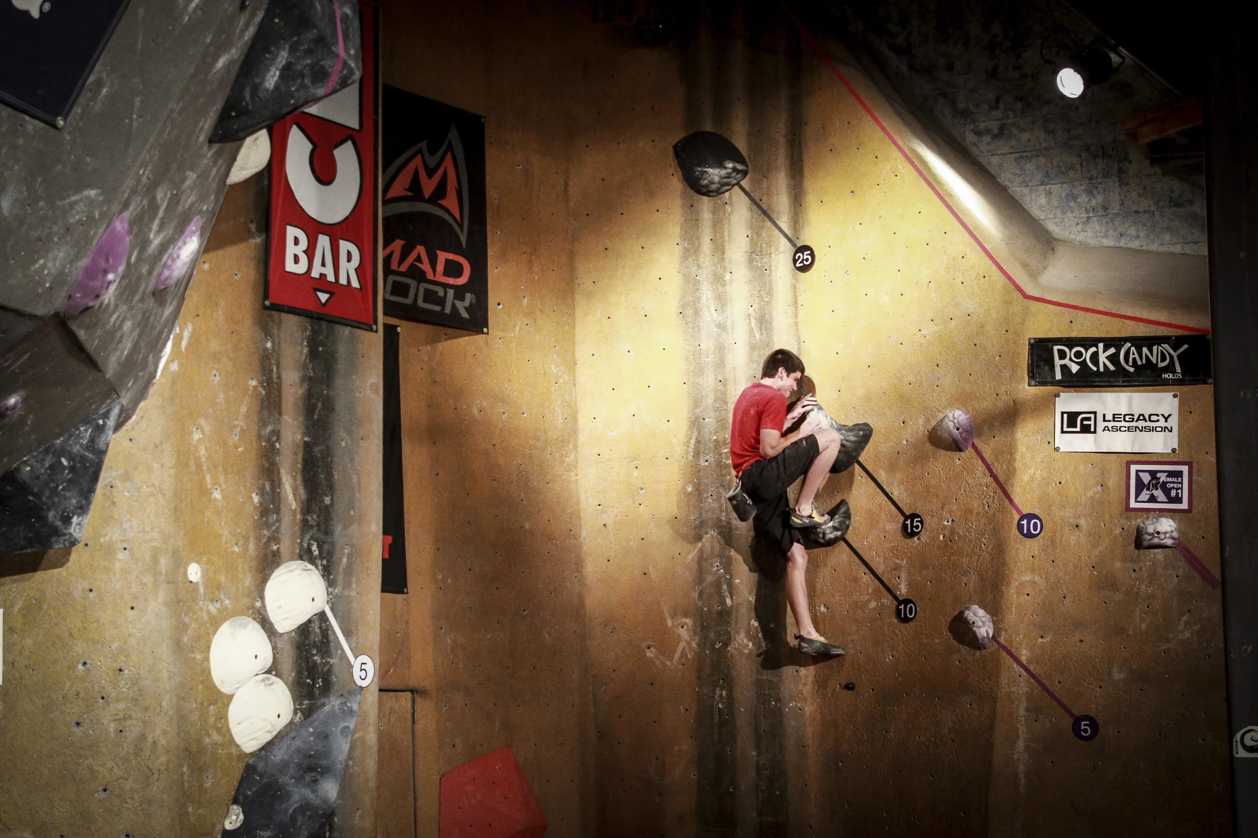Darkhorse_Climbing_Series_X_561.jpg