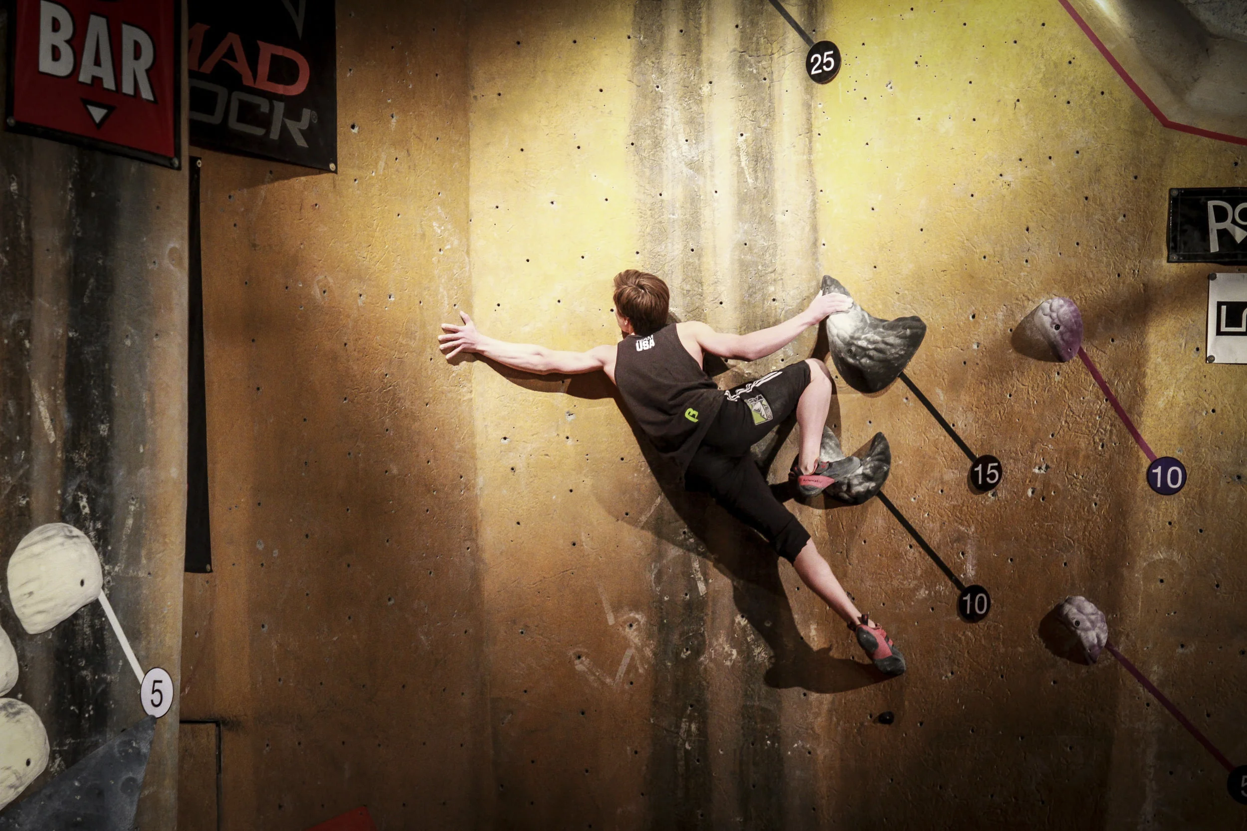 Darkhorse_Climbing_Series_X_569.jpg