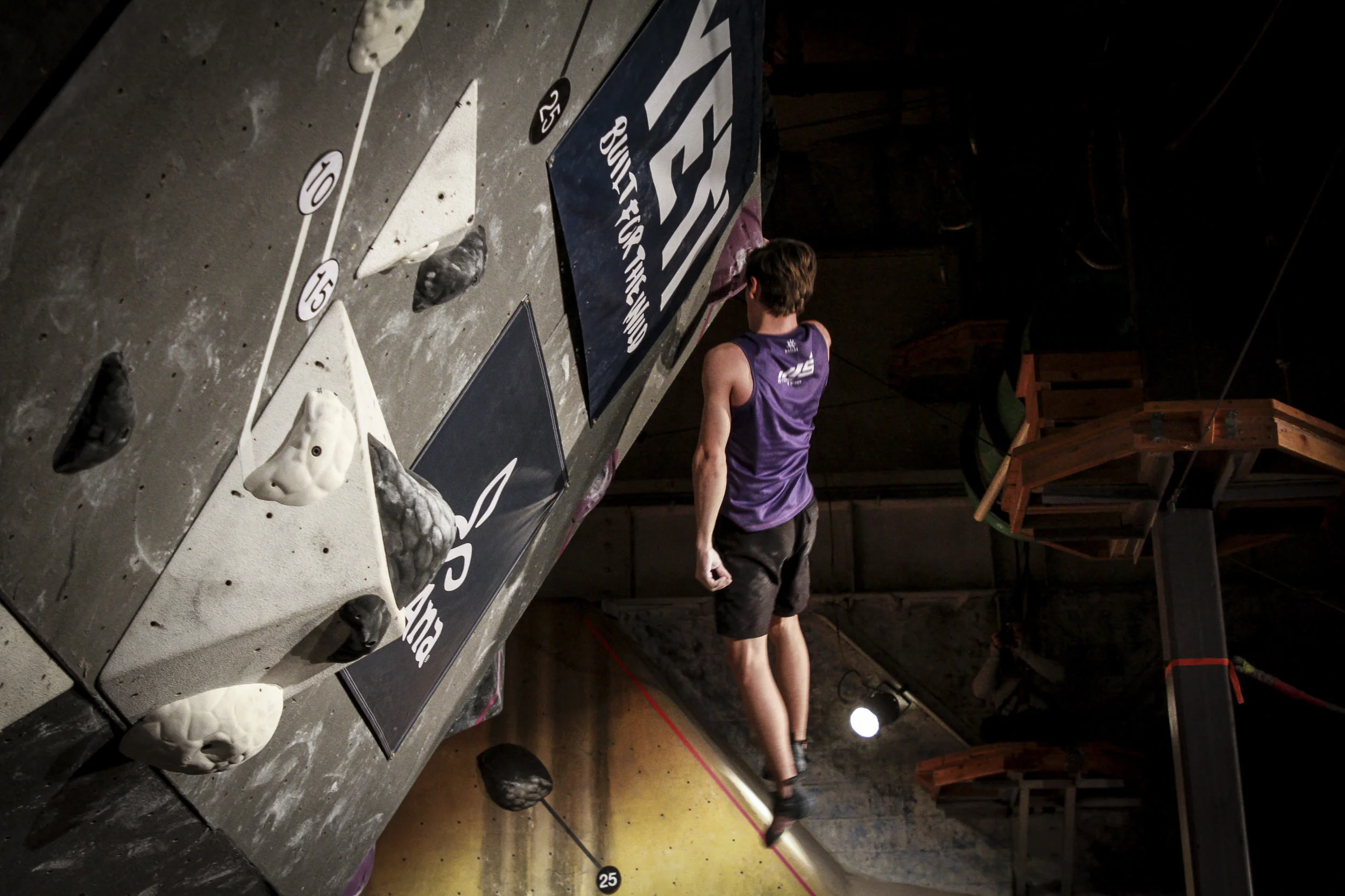 Darkhorse_Climbing_Series_X_658.jpg