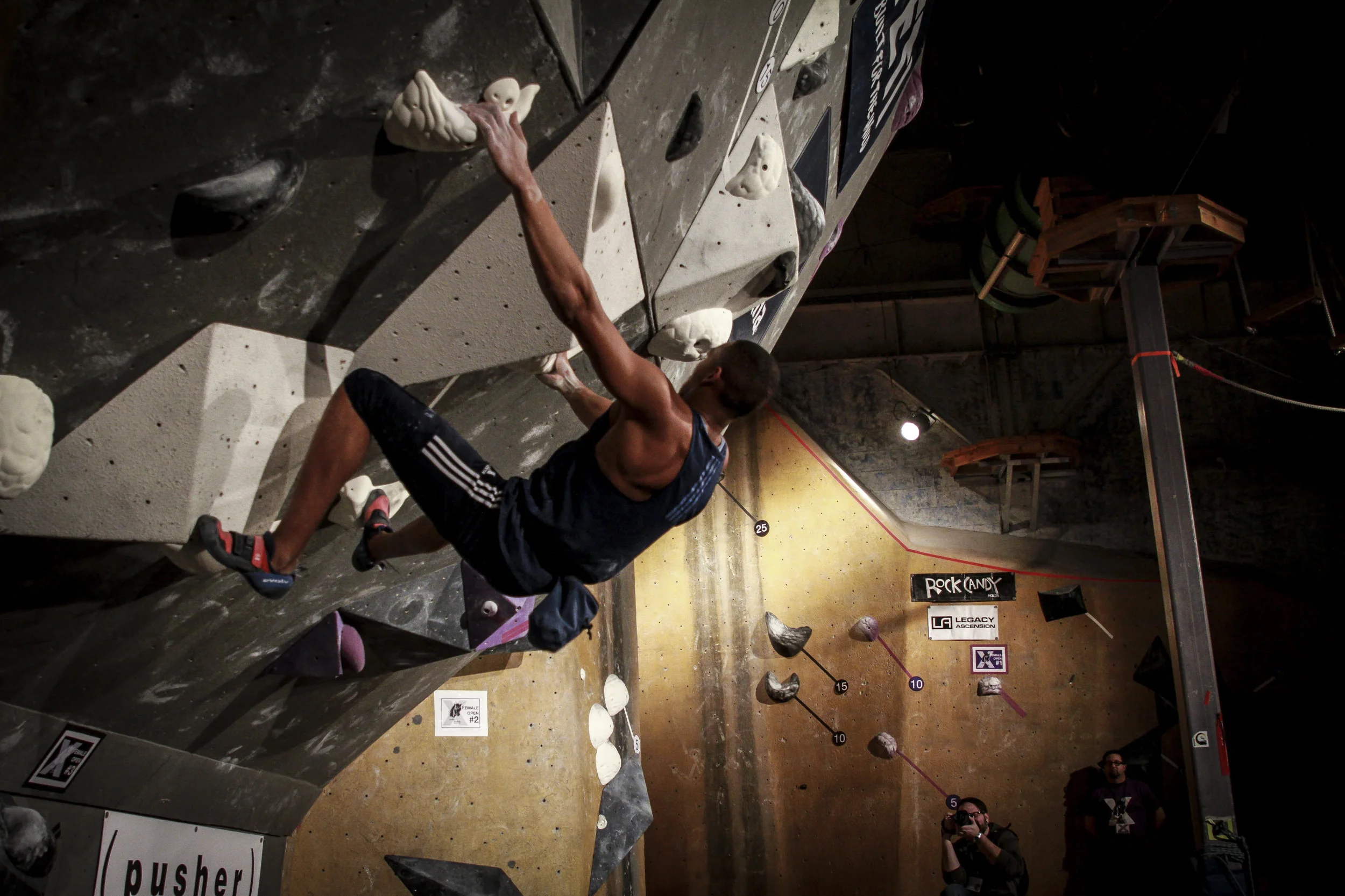 Darkhorse_Climbing_Series_X_671.jpg