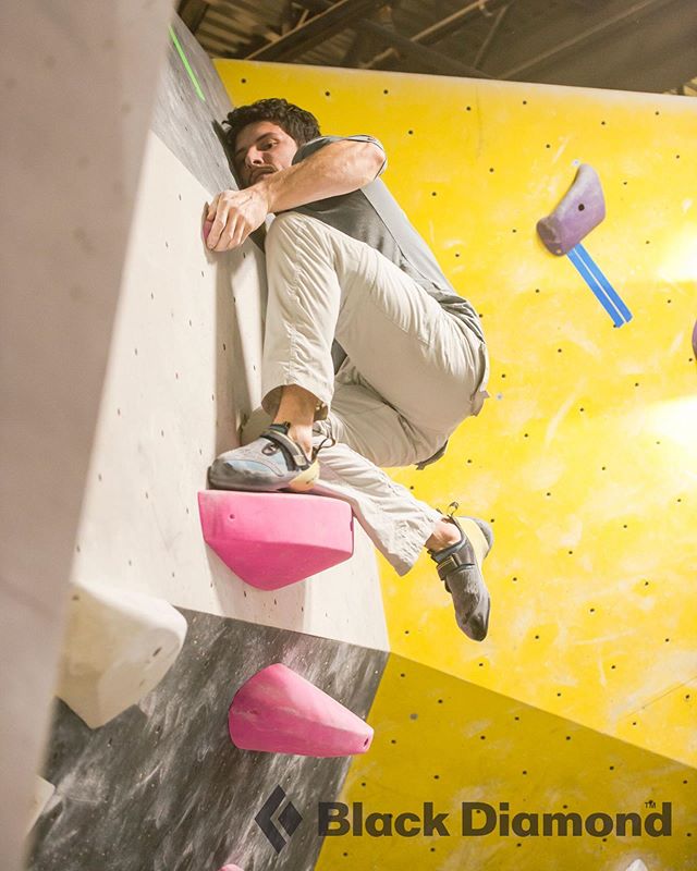 Use any body part to get to the top! #climbing #comps #tryhard #climbingismypassion #climbon #bouldering