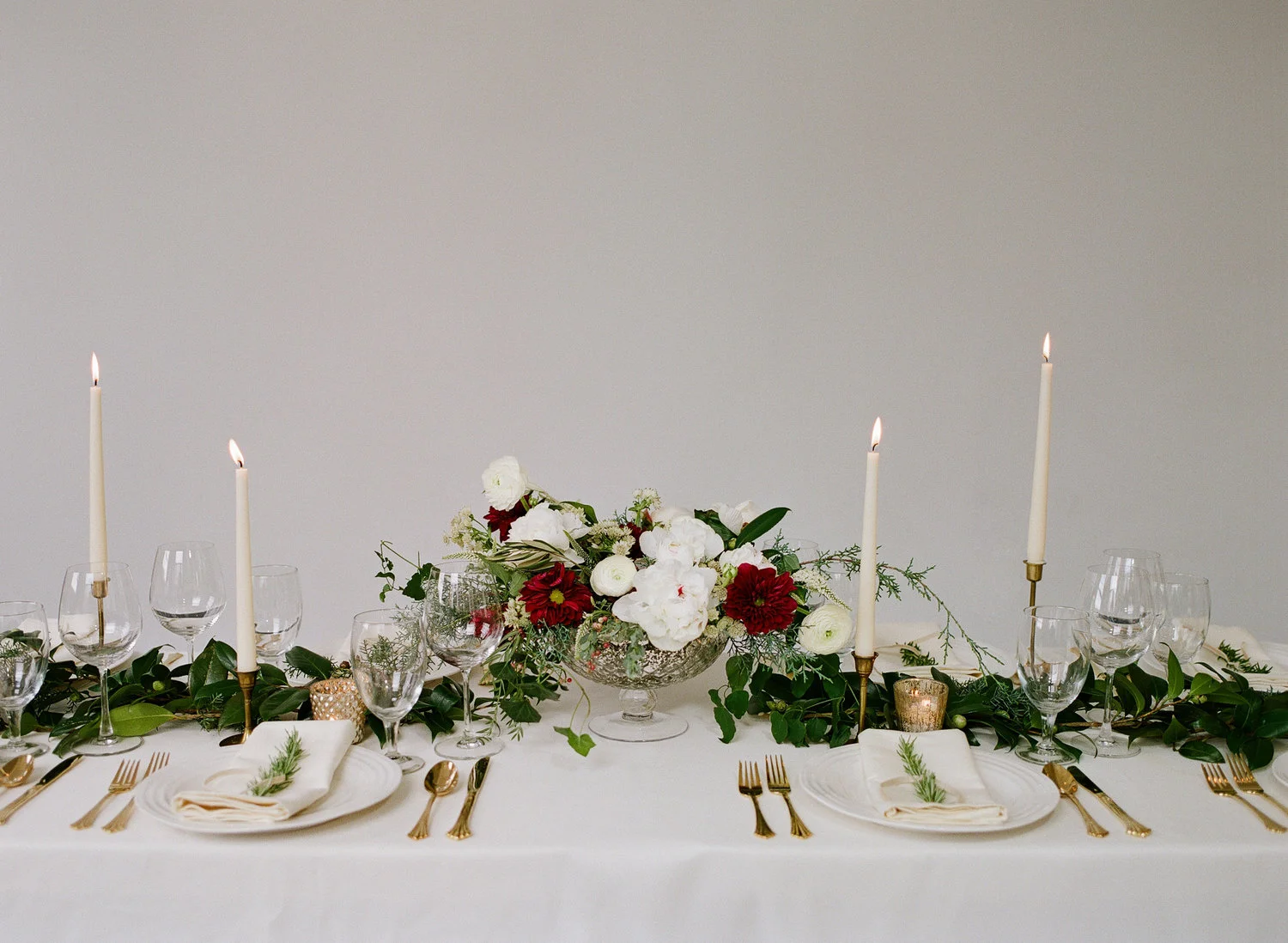 winter-wedding-table-setting-marietta-1002.jpg