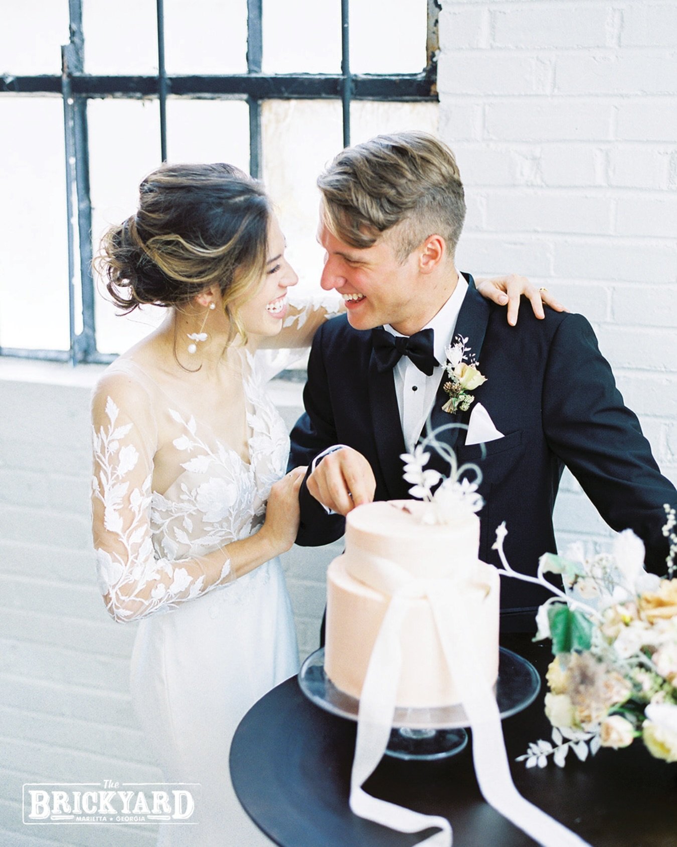 Happy WEDnesday, friends! 

Your perfect day starts with the perfect venue. Let&rsquo;s get your date booked! 🤍

📷: @hannah.forsberg