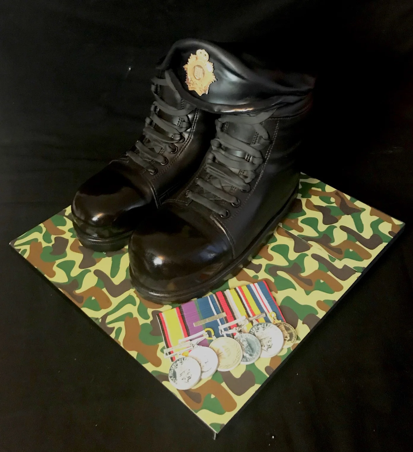 Lushlooking Cakes 3D boot cake