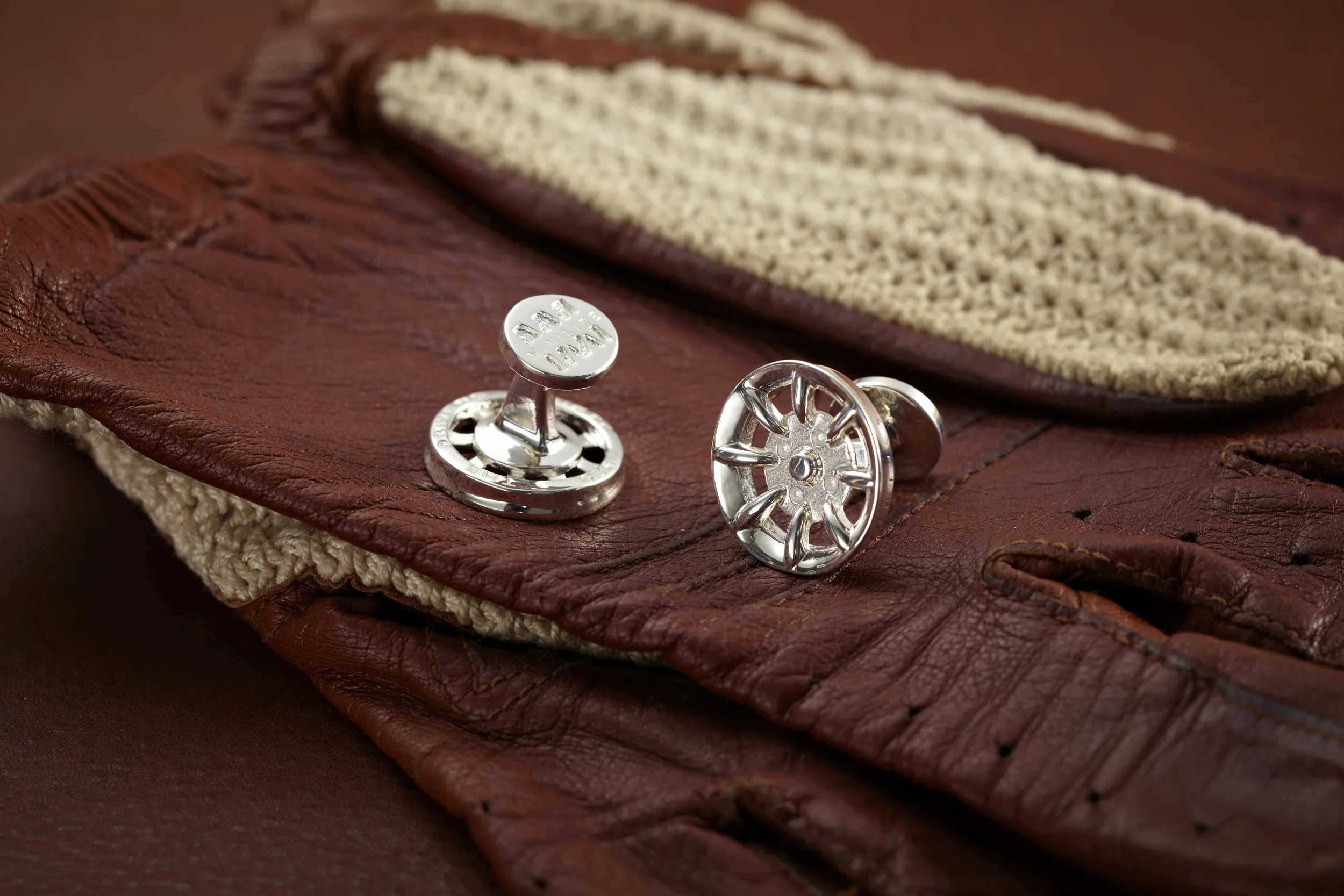 Minilite silver cufflinks string back driving gloves